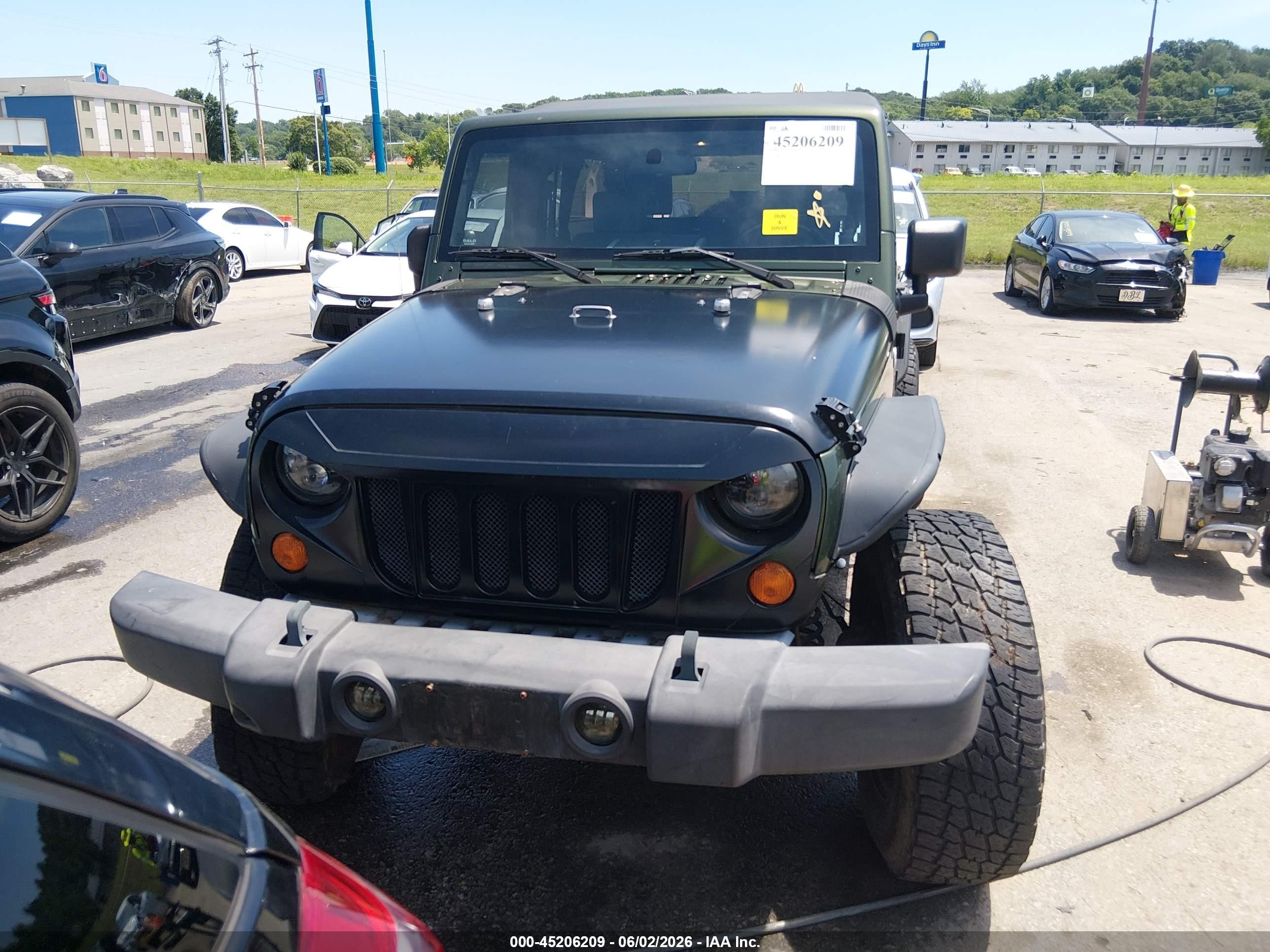 2008 Jeep Wrangler Unlimited X Green vin: 1J4GA39128L511108