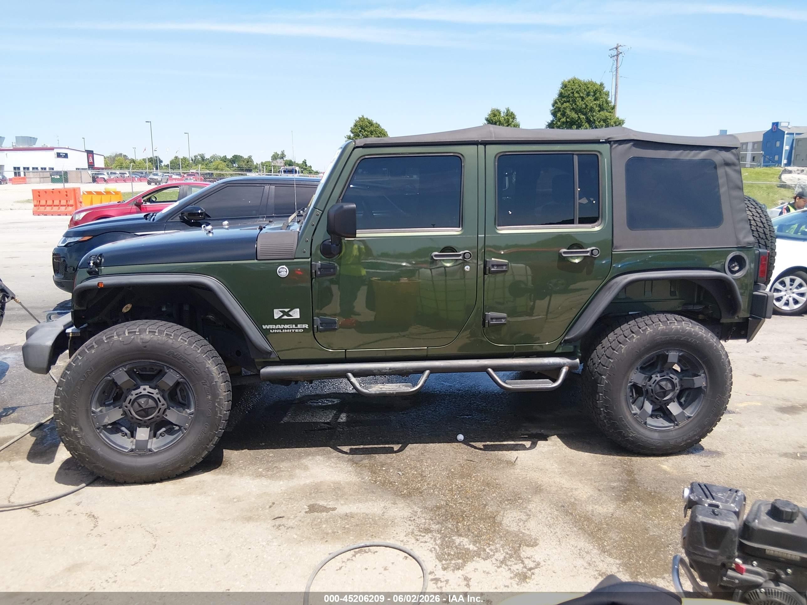 2008 Jeep Wrangler Unlimited X Green vin: 1J4GA39128L511108
