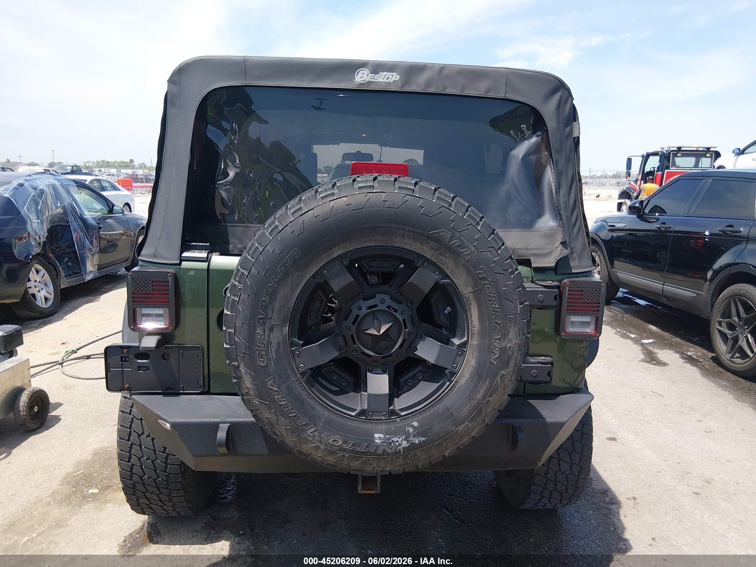 2008 Jeep Wrangler Unlimited X Green vin: 1J4GA39128L511108