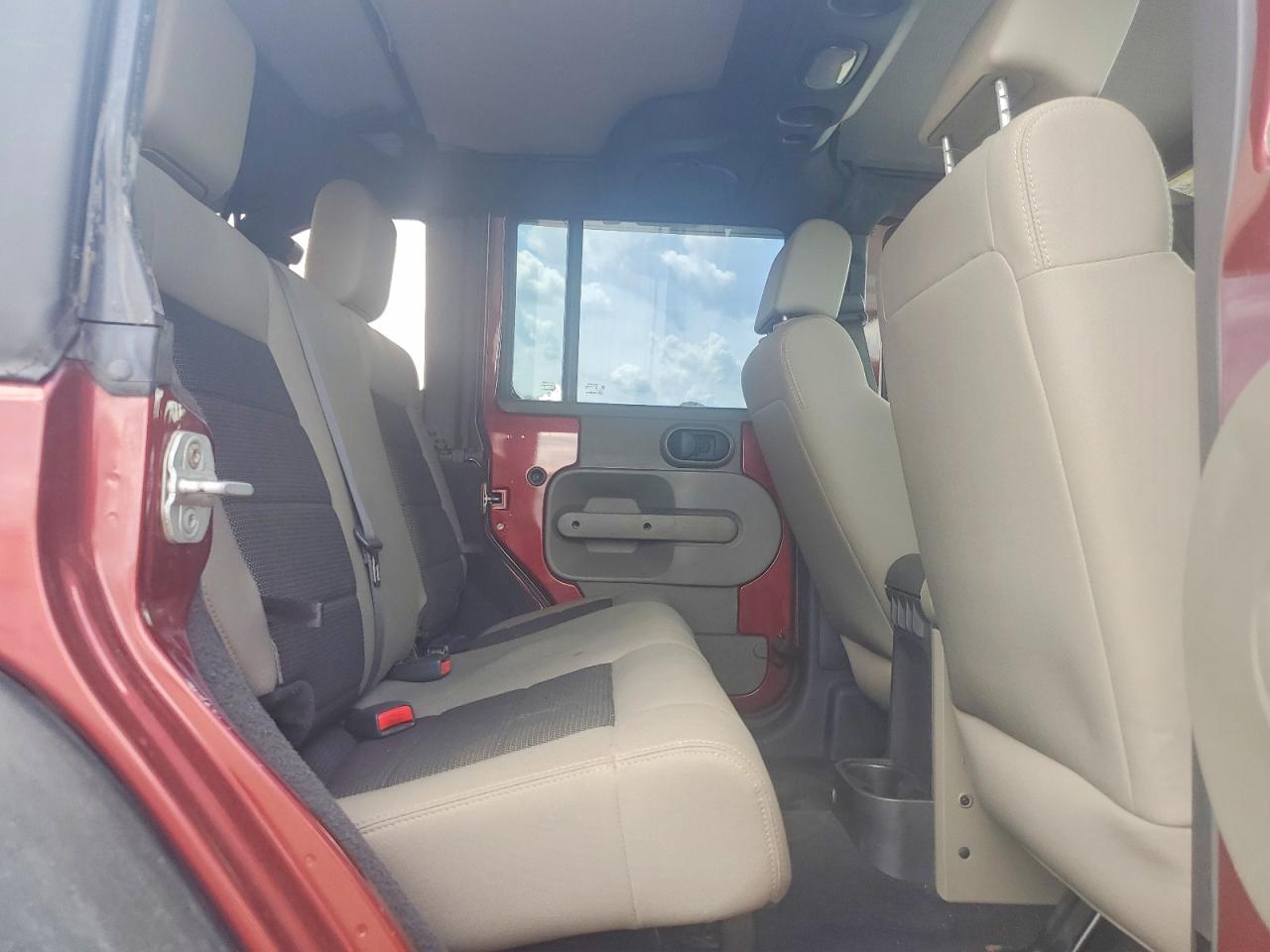 2008 Jeep Wrangler Unlimited X Темно-бордовый vin: 1J4GA39128L600385