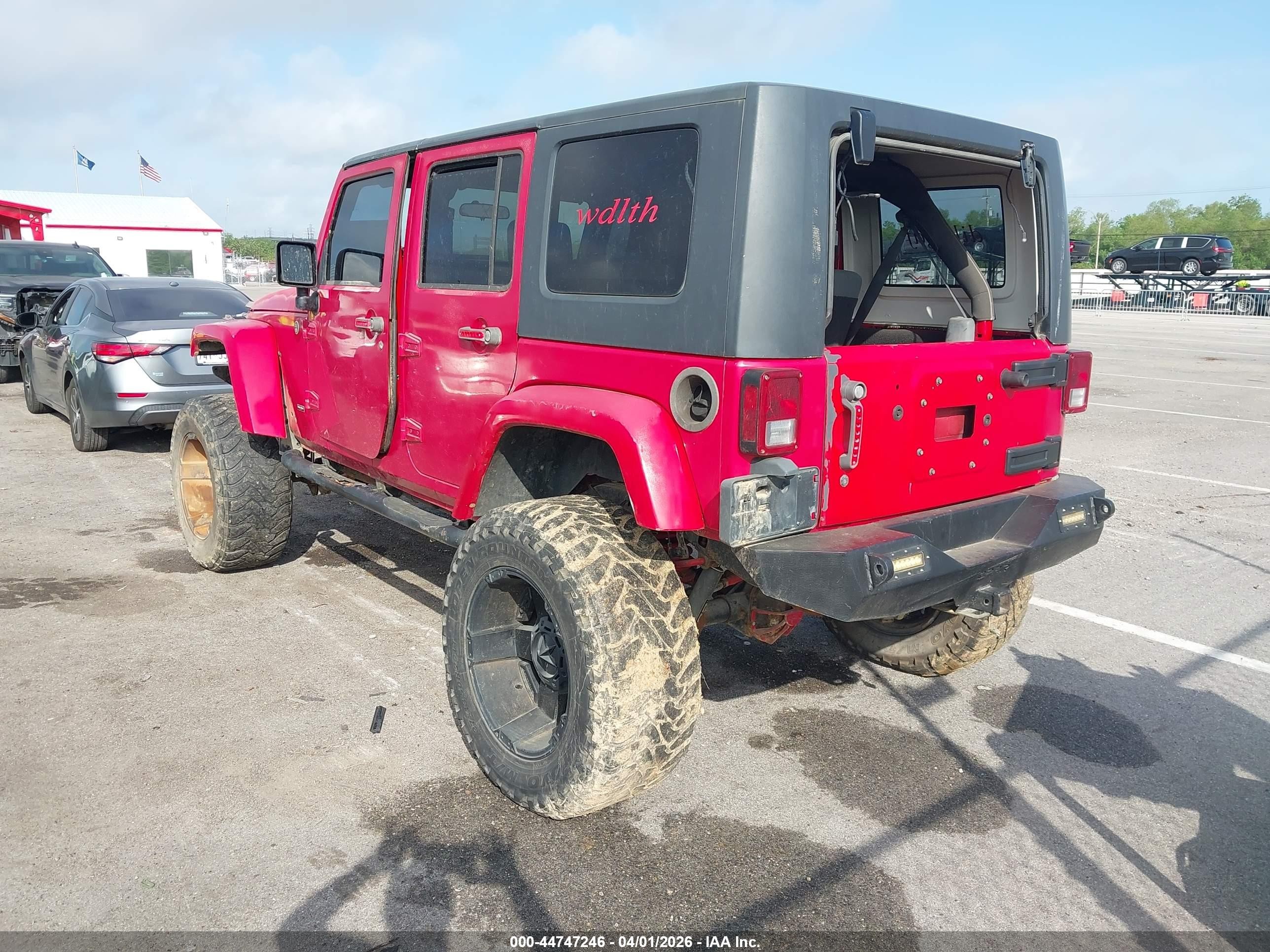 2008 Jeep Wrangler Unlimited X Red vin: 1J4GA39128L652647
