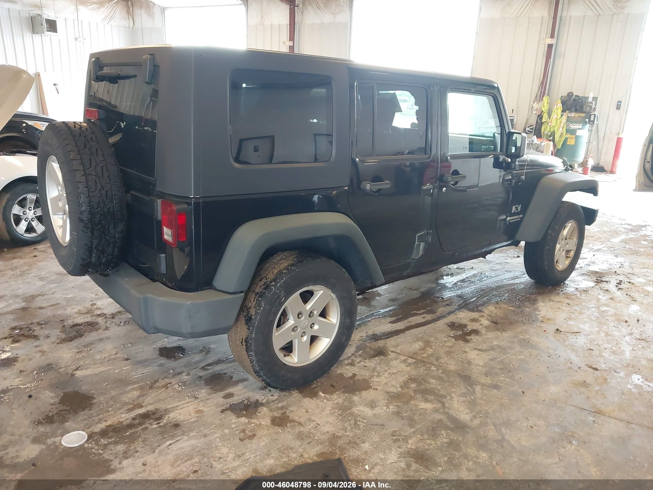 2009 Jeep Wrangler Unlimited X Black vin: 1J4GA39129L749199