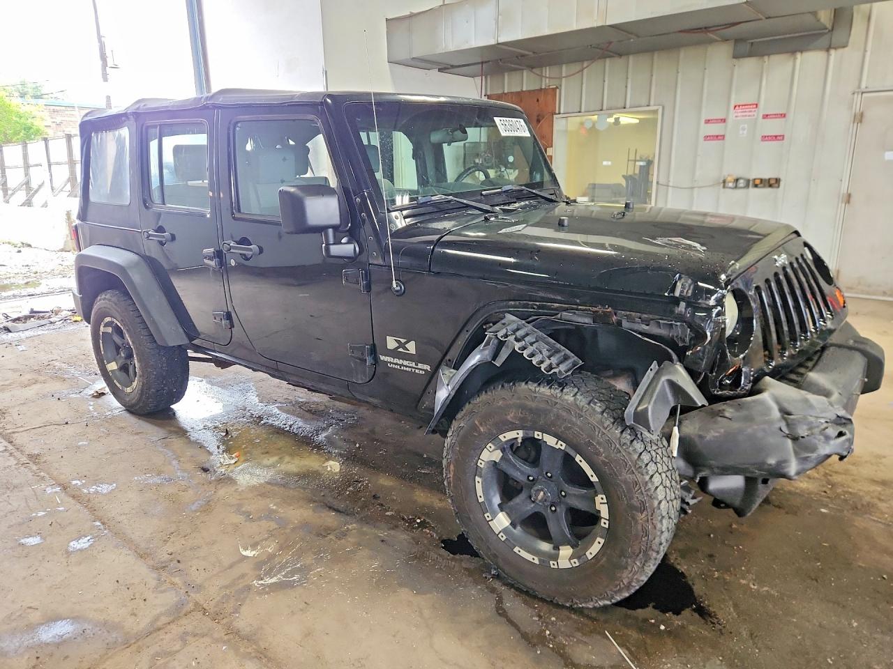 2009 Jeep Wrangler Unlimited X Black vin: 1J4GA39129L768352