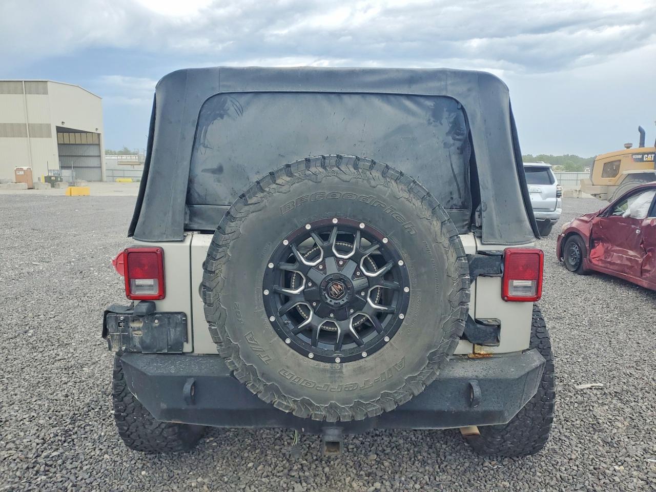 2007 Jeep Wrangler X Gray vin: 1J4GA39137L189447