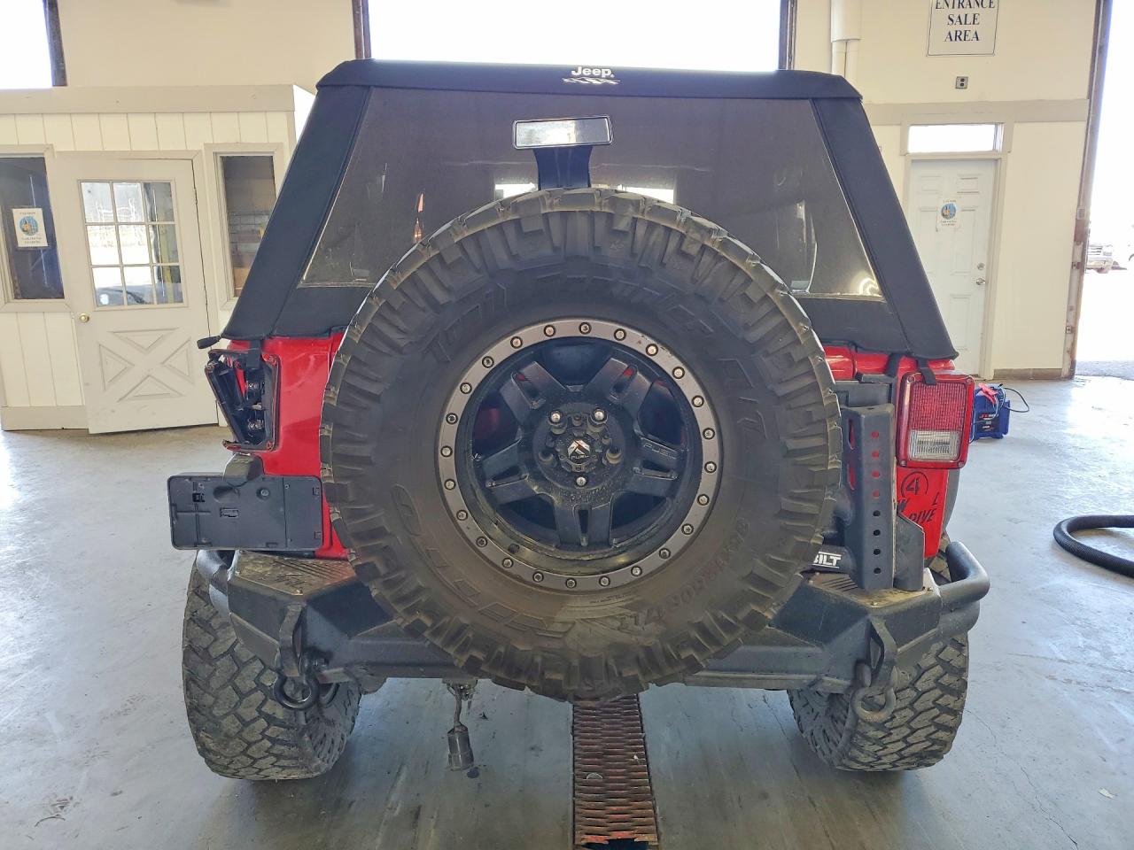 2007 Jeep Wrangler X Red vin: 1J4GA39137L206750