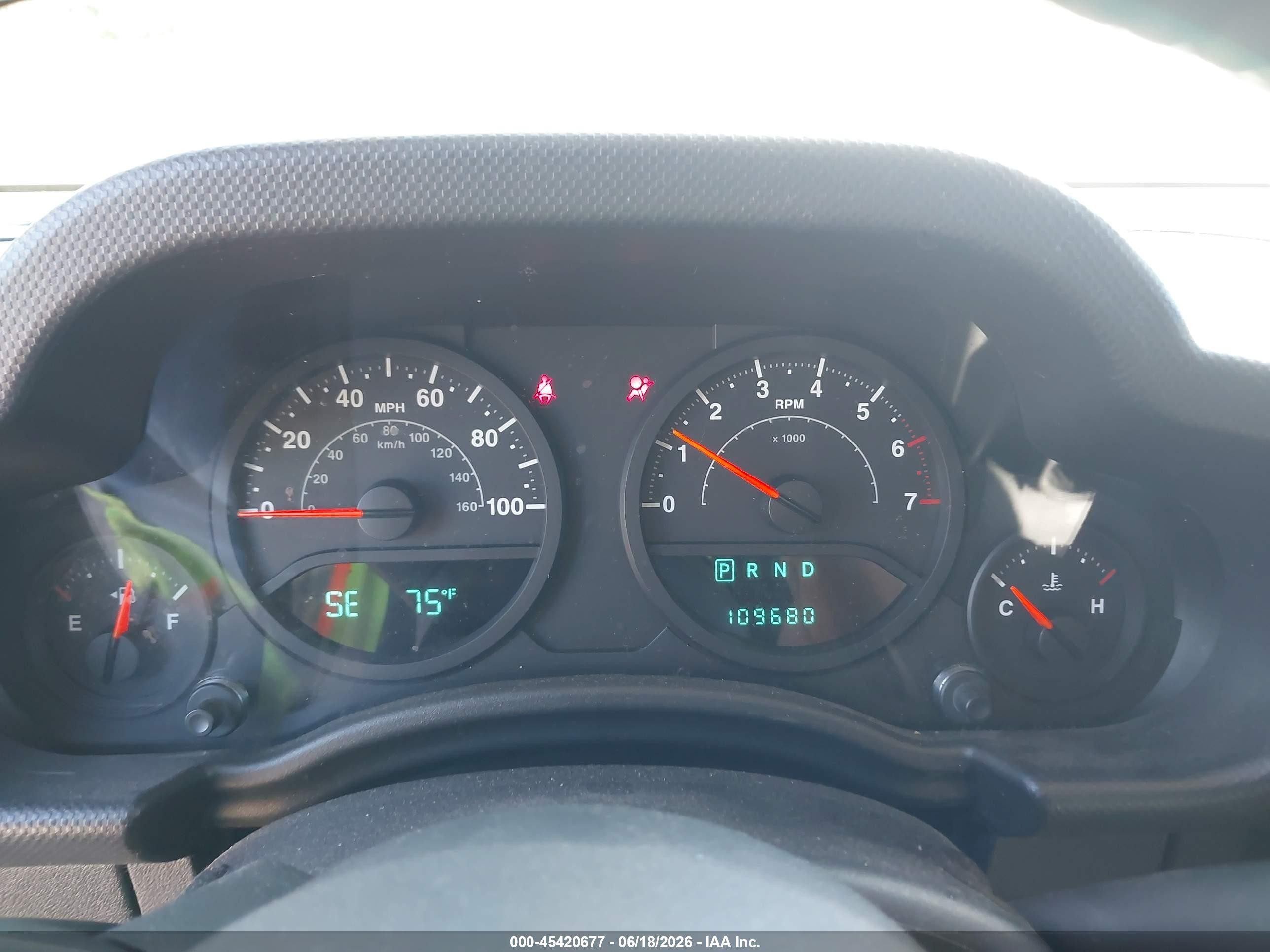 2008 Jeep Wrangler Unlimited X Silver vin: 1J4GA39138L527169