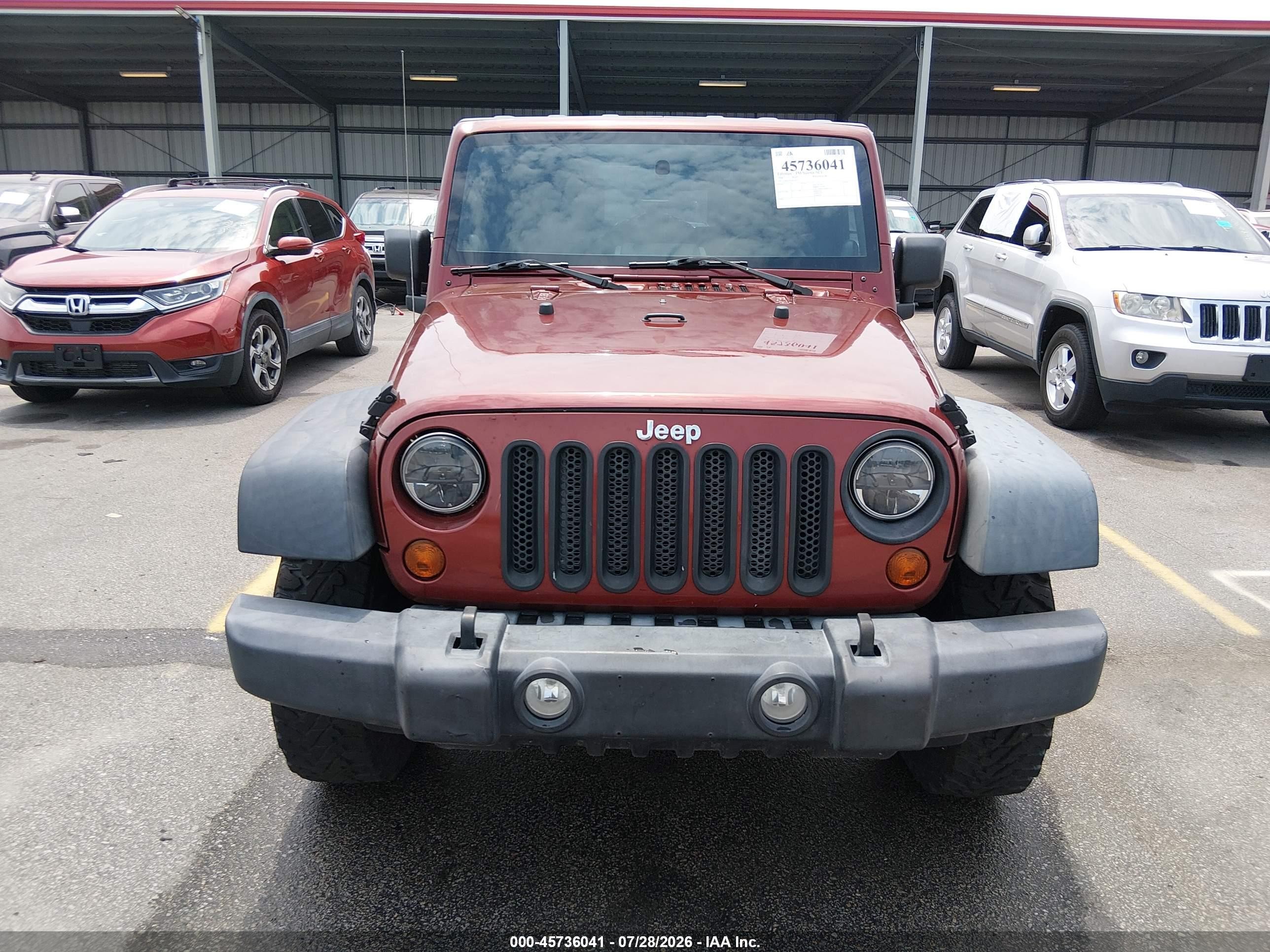 2008 Jeep Wrangler Unlimited X Burgundy vin: 1J4GA39138L541735