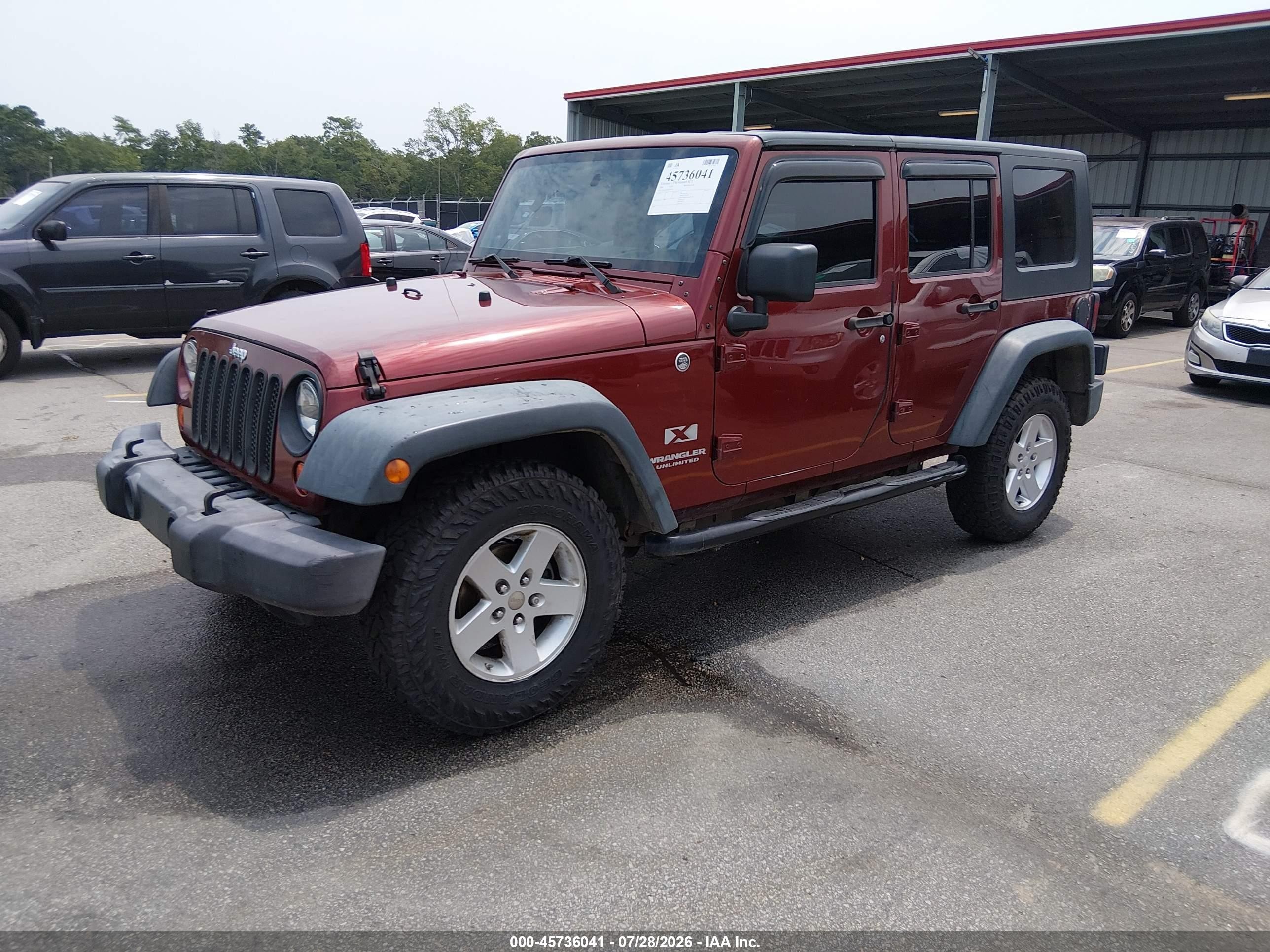 2008 Jeep Wrangler Unlimited X Burgundy vin: 1J4GA39138L541735