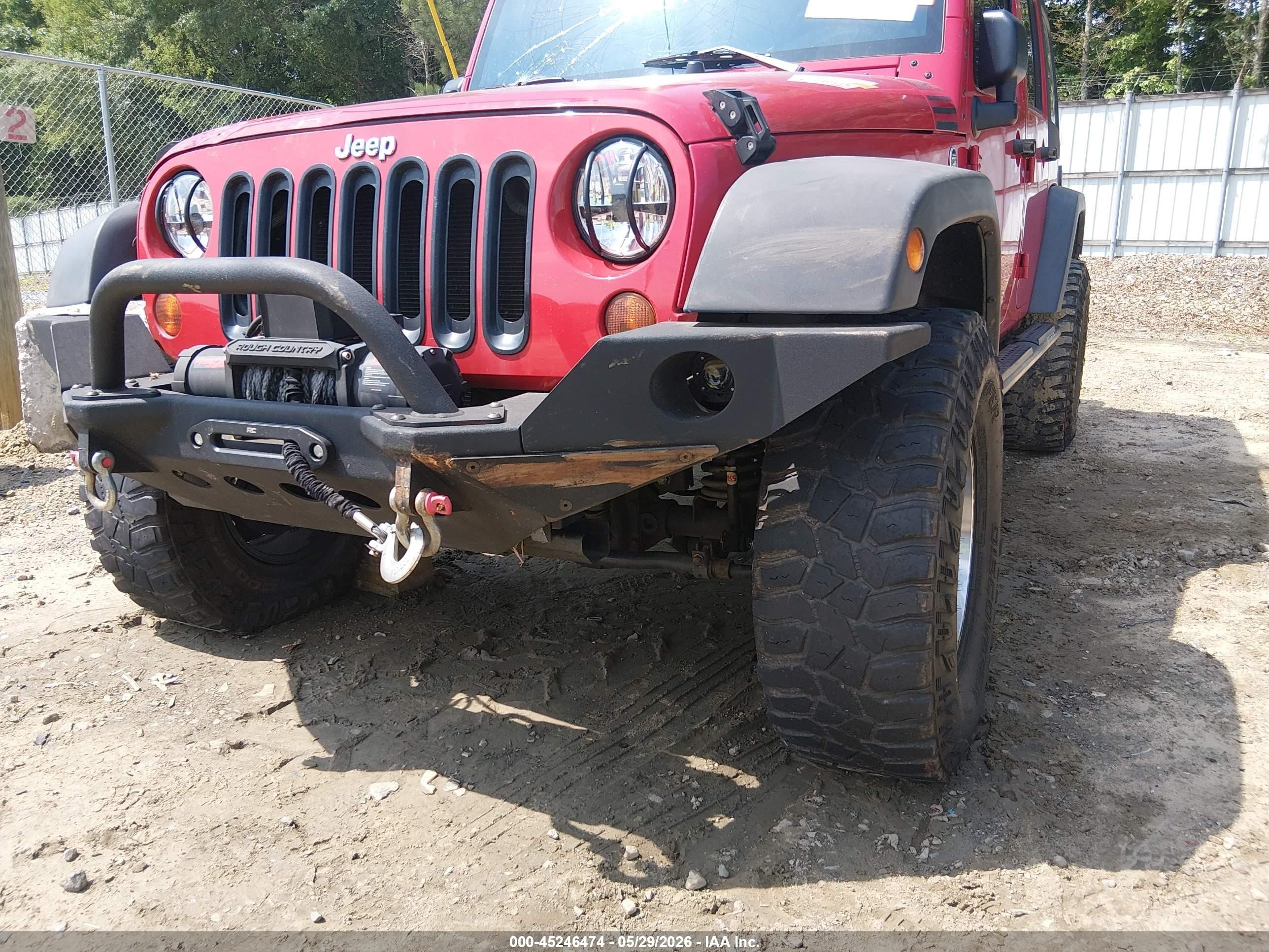 2008 Jeep Wrangler Unlimited X Red vin: 1J4GA39138L547907