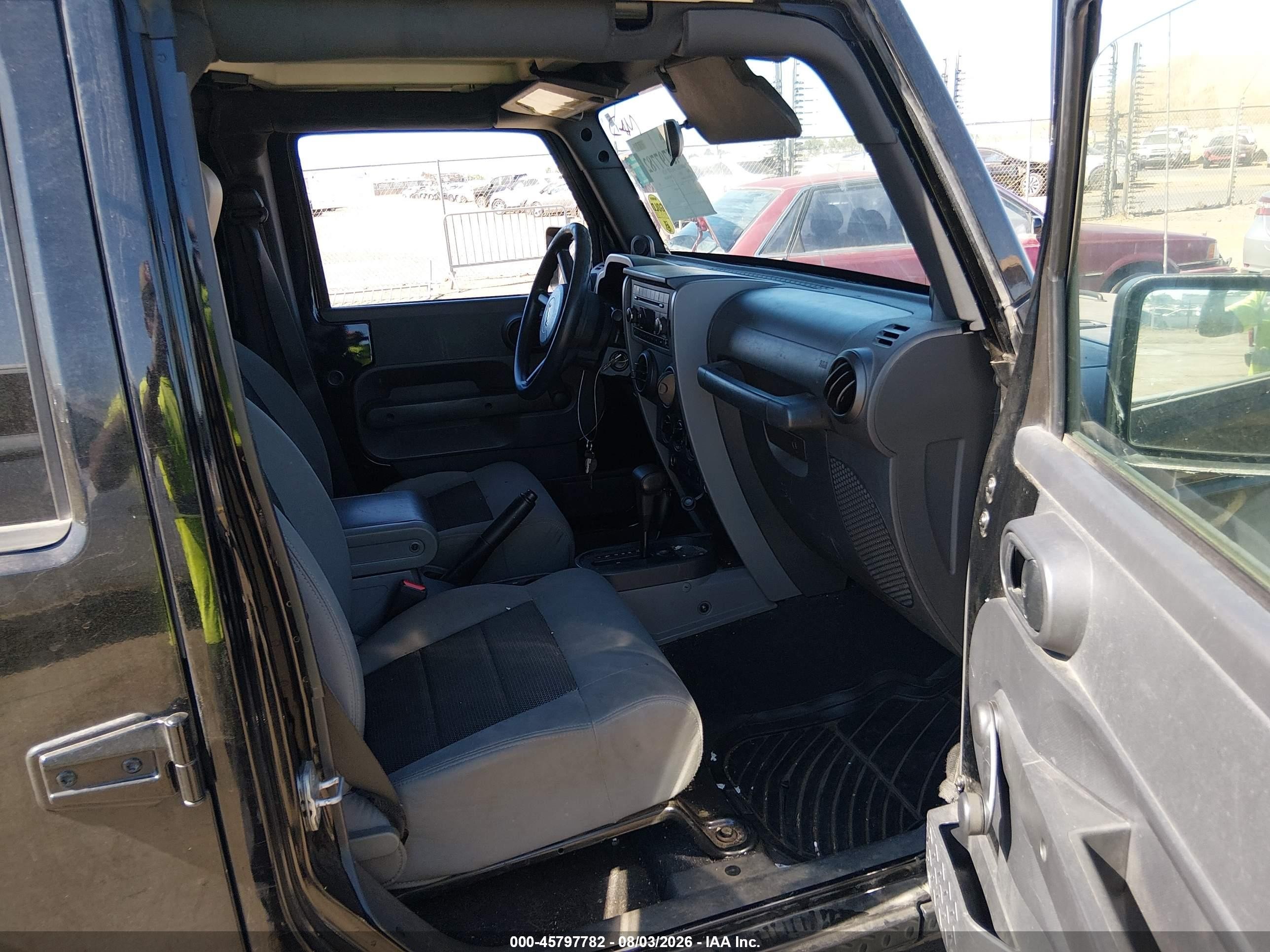 2008 Jeep Wrangler Unlimited X Black vin: 1J4GA39138L584889