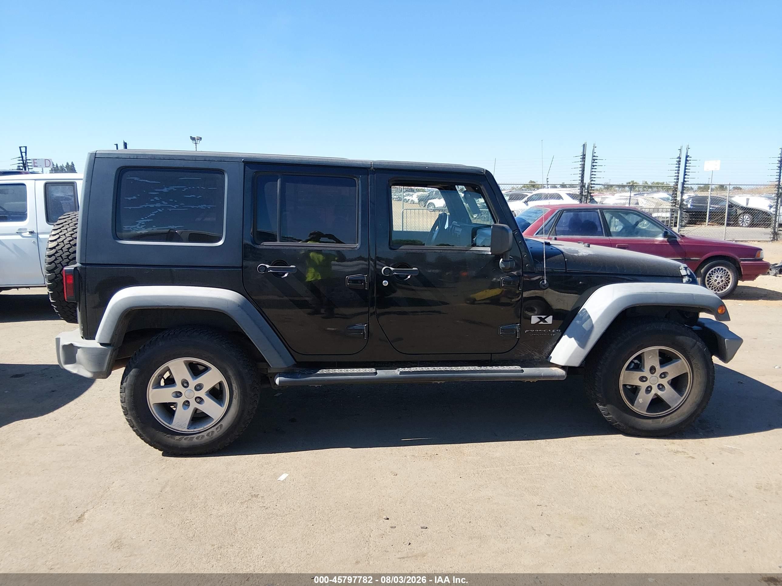 2008 Jeep Wrangler Unlimited X Black vin: 1J4GA39138L584889