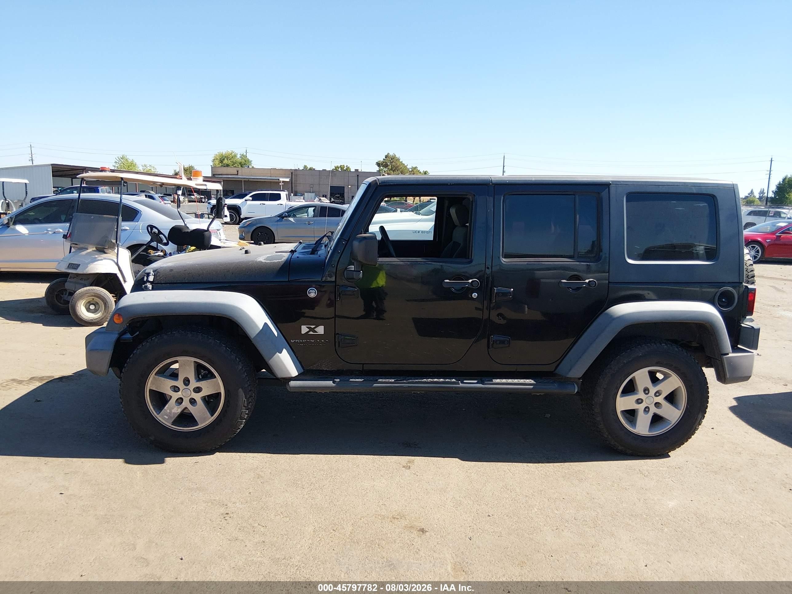 2008 Jeep Wrangler Unlimited X Black vin: 1J4GA39138L584889
