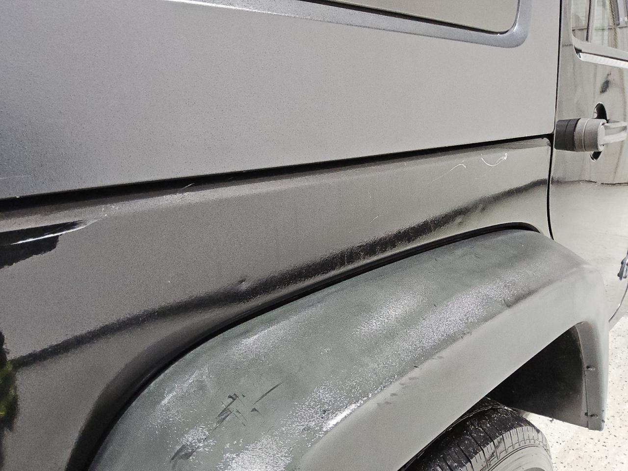 2009 Jeep Wrangler Unlimited X Черный vin: 1J4GA39139L720830 Damage: Right Qtr Panel, Heavy Scratch, 3 To 4 Inches