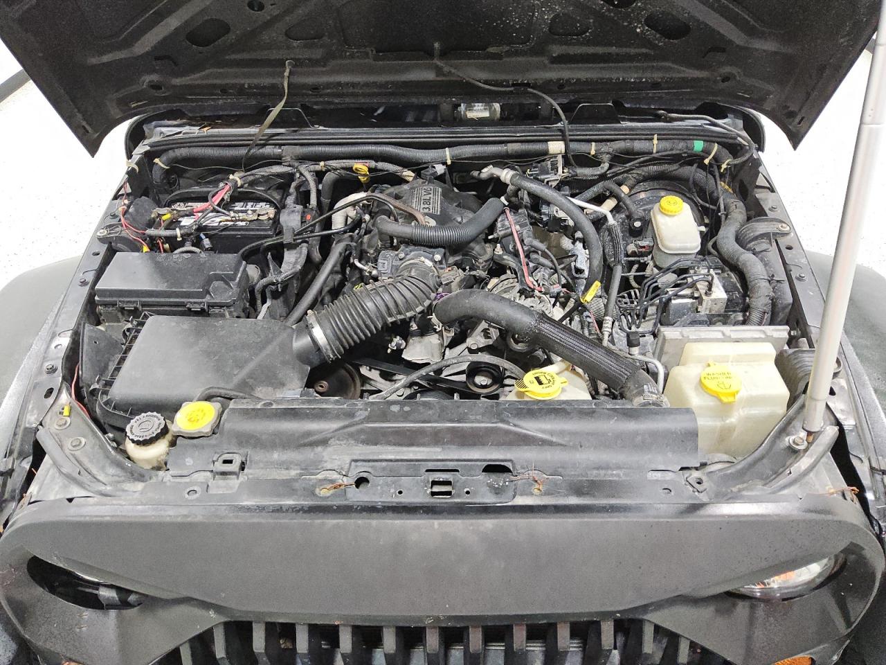 2009 Jeep Wrangler Unlimited X Черный vin: 1J4GA39139L720830 Damage: Transmission Pan, Leak, Repair Required