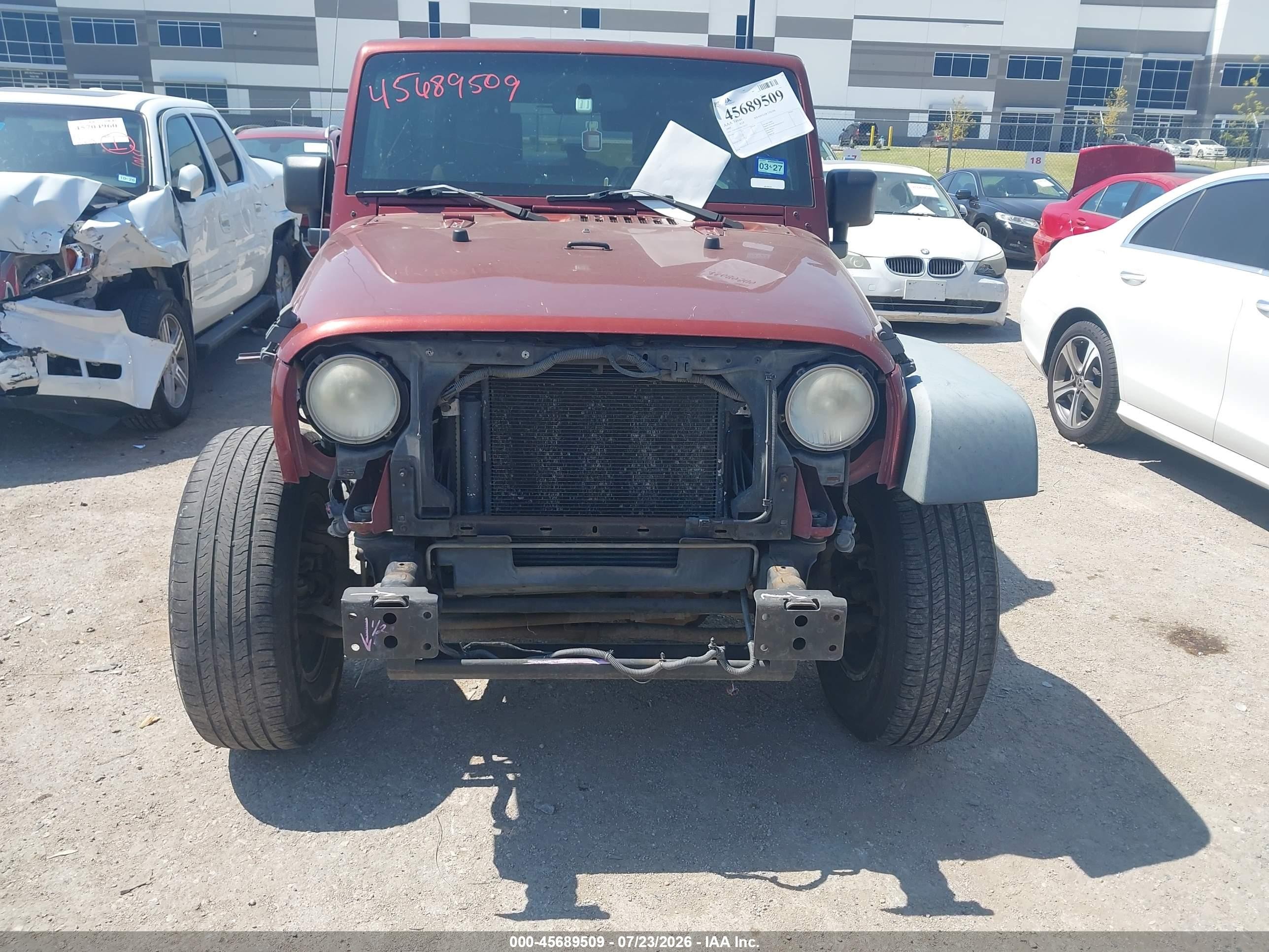 2009 Jeep Wrangler Unlimited X Burgundy vin: 1J4GA39139L730323