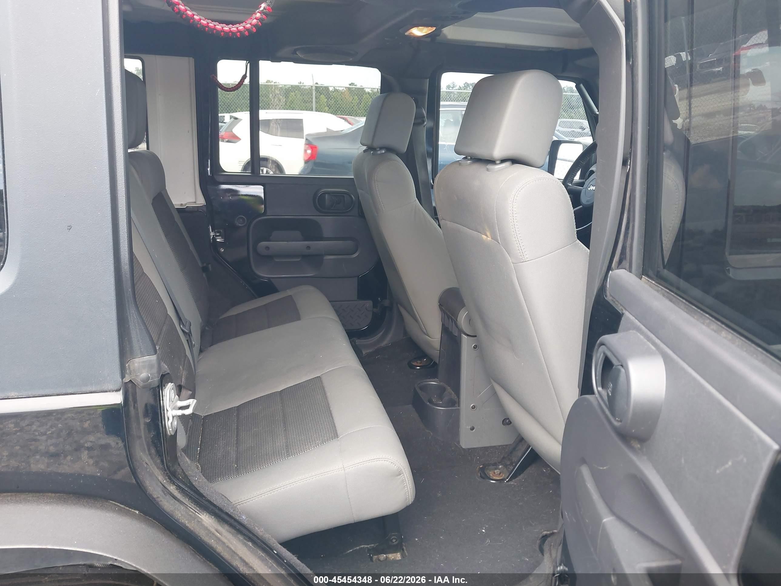 2009 Jeep Wrangler Unlimited X Black vin: 1J4GA39139L772166