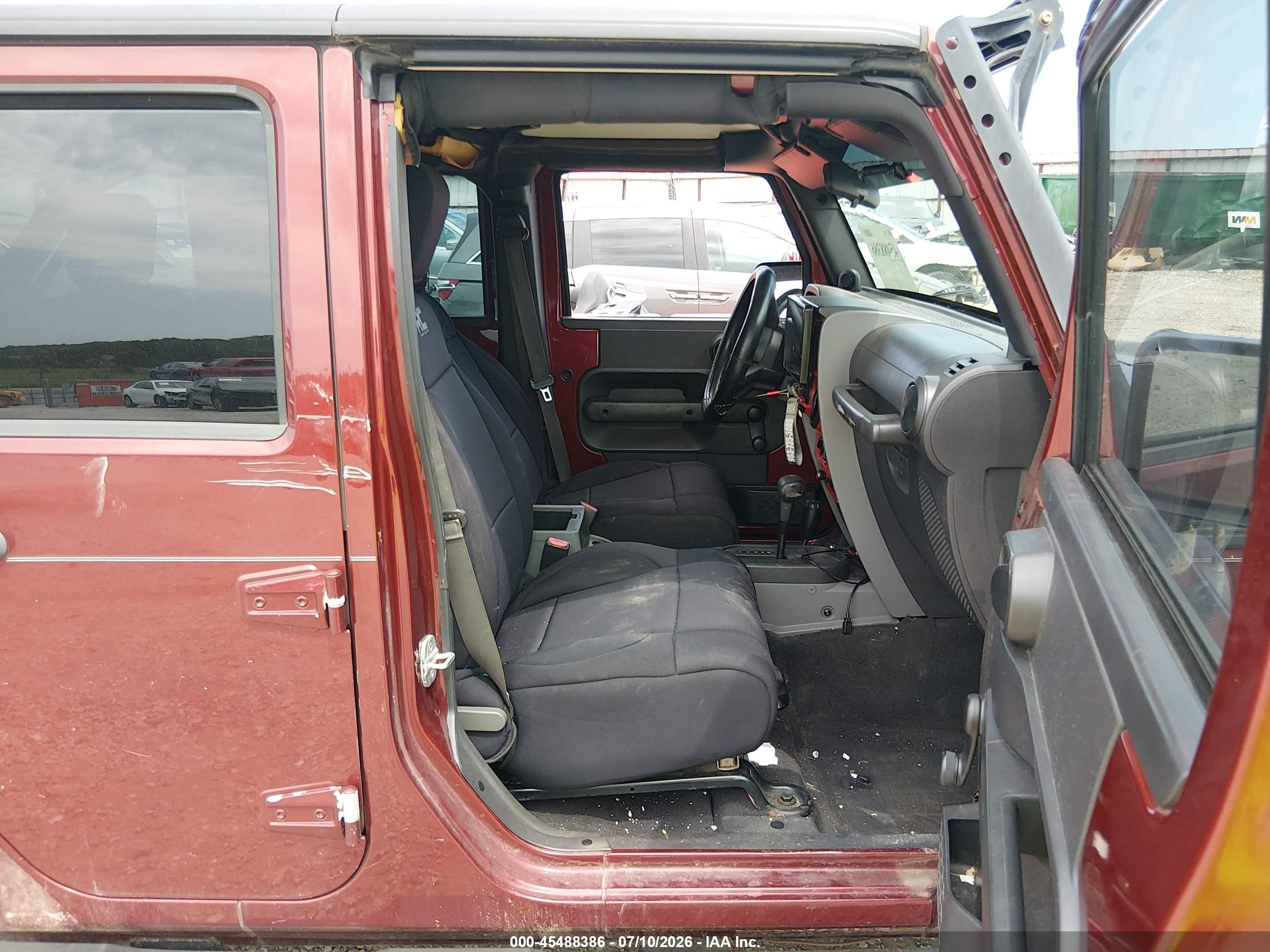 2007 Jeep Wrangler Unlimited X Бордовый vin: 1J4GA39147L173645