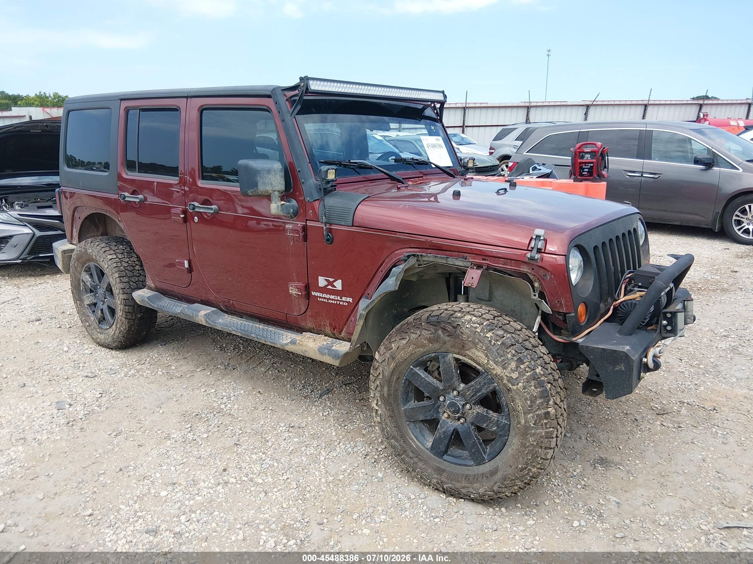 2007 Jeep Wrangler Unlimited X Бордовый vin: 1J4GA39147L173645