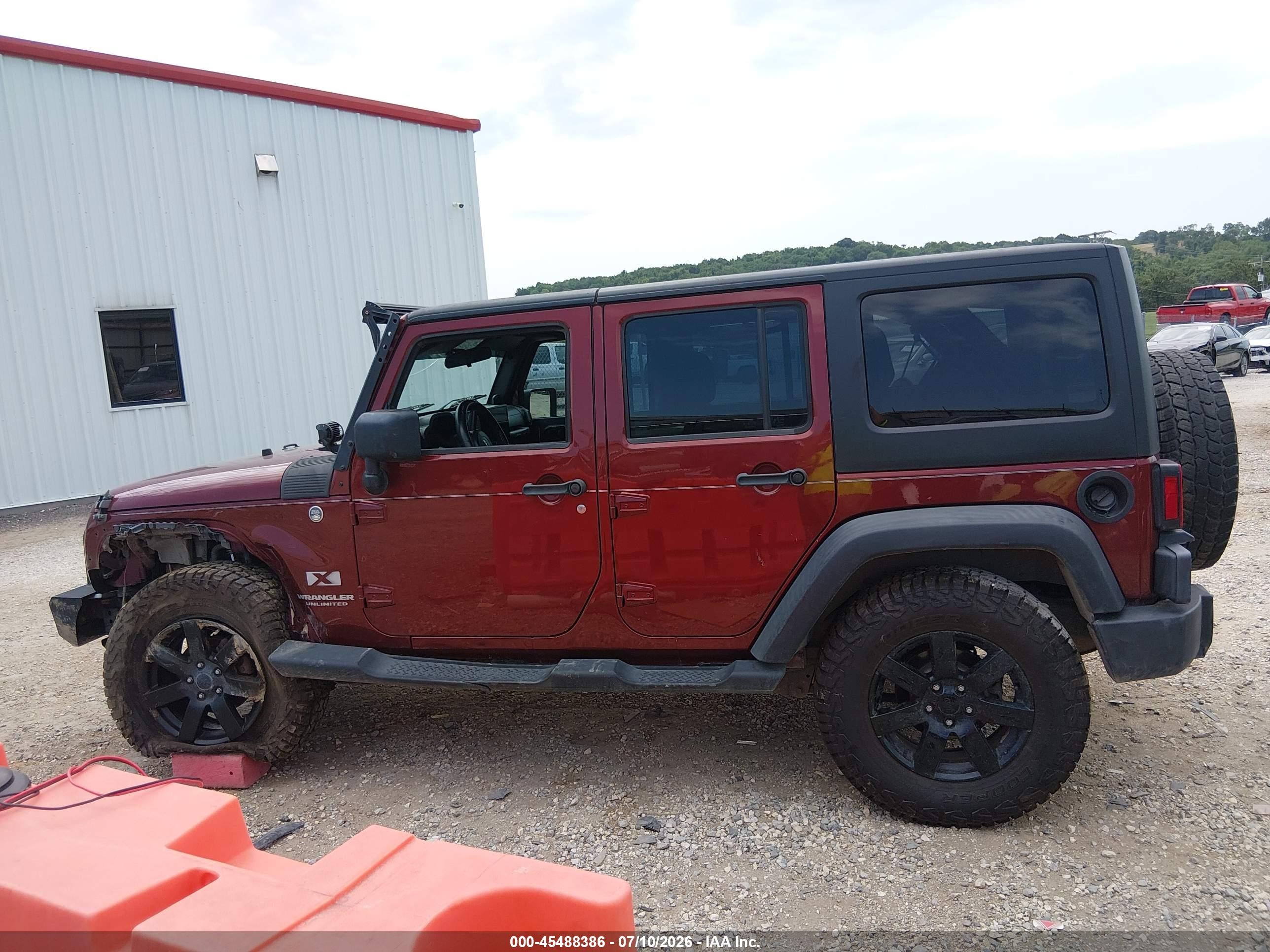 2007 Jeep Wrangler Unlimited X Бордовый vin: 1J4GA39147L173645