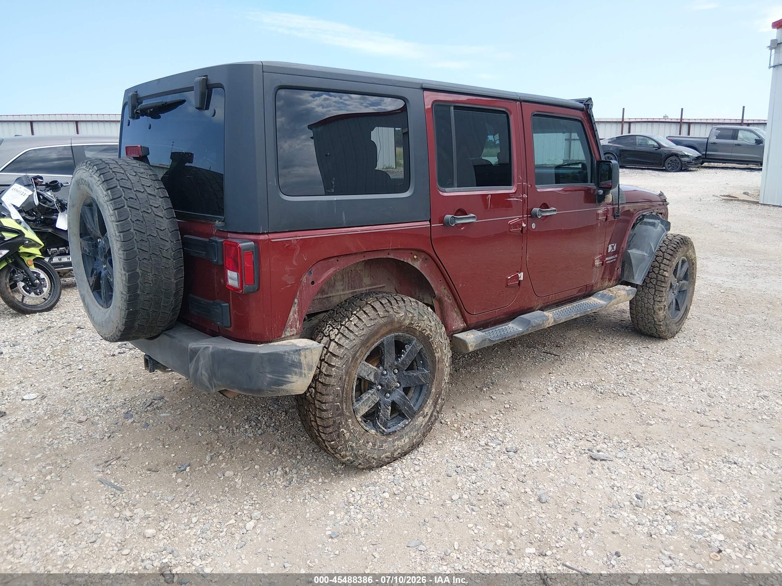2007 Jeep Wrangler Unlimited X Бордовый vin: 1J4GA39147L173645