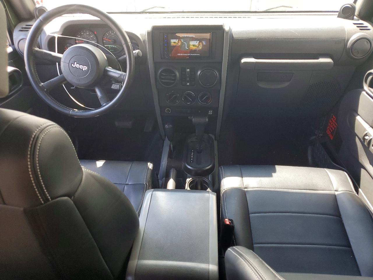 2008 Jeep Wrangler Unlimited X Green vin: 1J4GA39148L598915