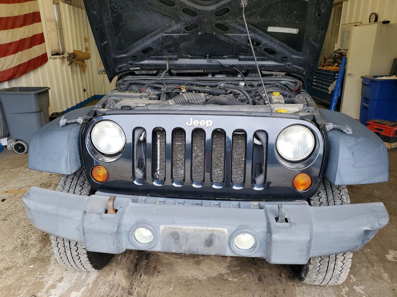 2008 Jeep Wrangler Unlimited X Black vin: 1J4GA39148L612733