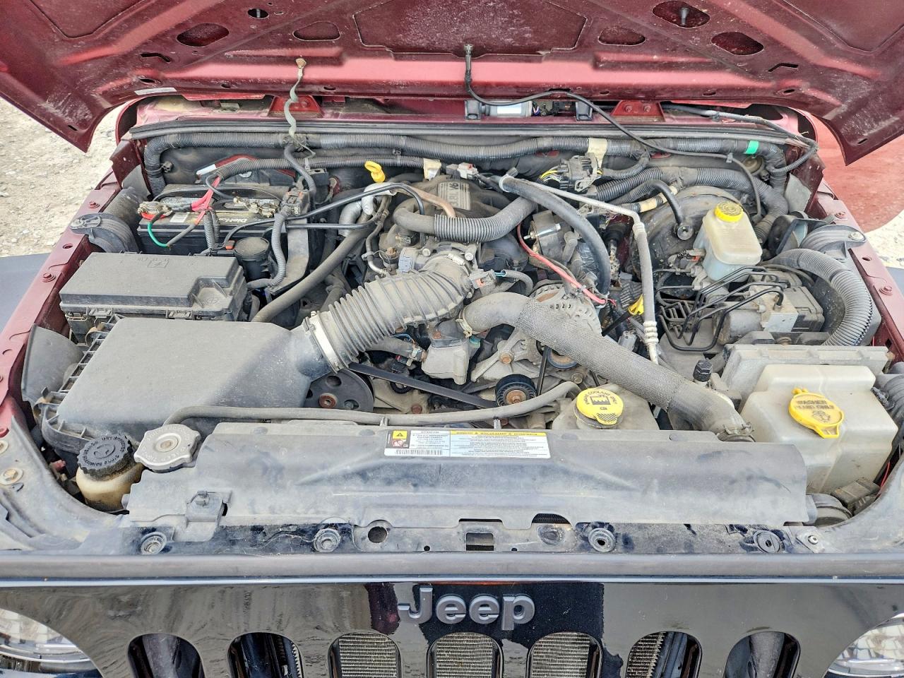 2007 Jeep Wrangler X Burgundy vin: 1J4GA39157L161052