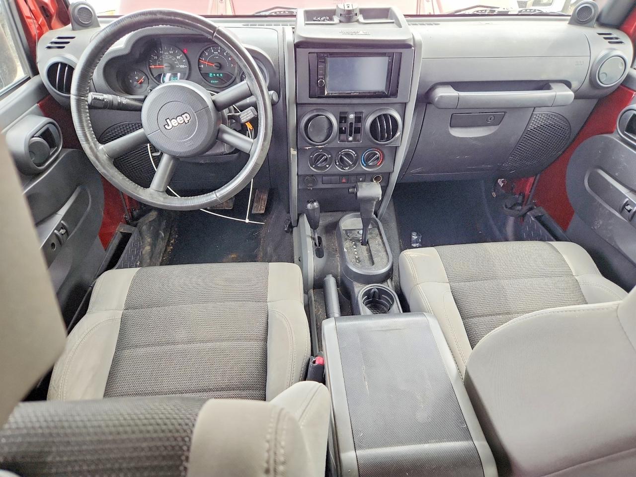 2007 Jeep Wrangler X Burgundy vin: 1J4GA39157L161052