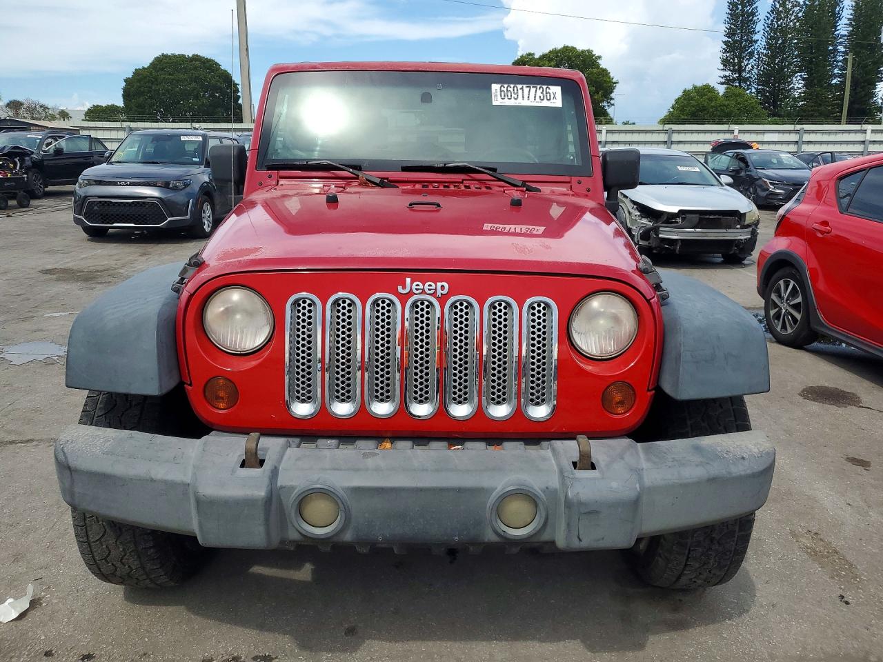 2008 Jeep Wrangler Unlimited X Red vin: 1J4GA39158L636278