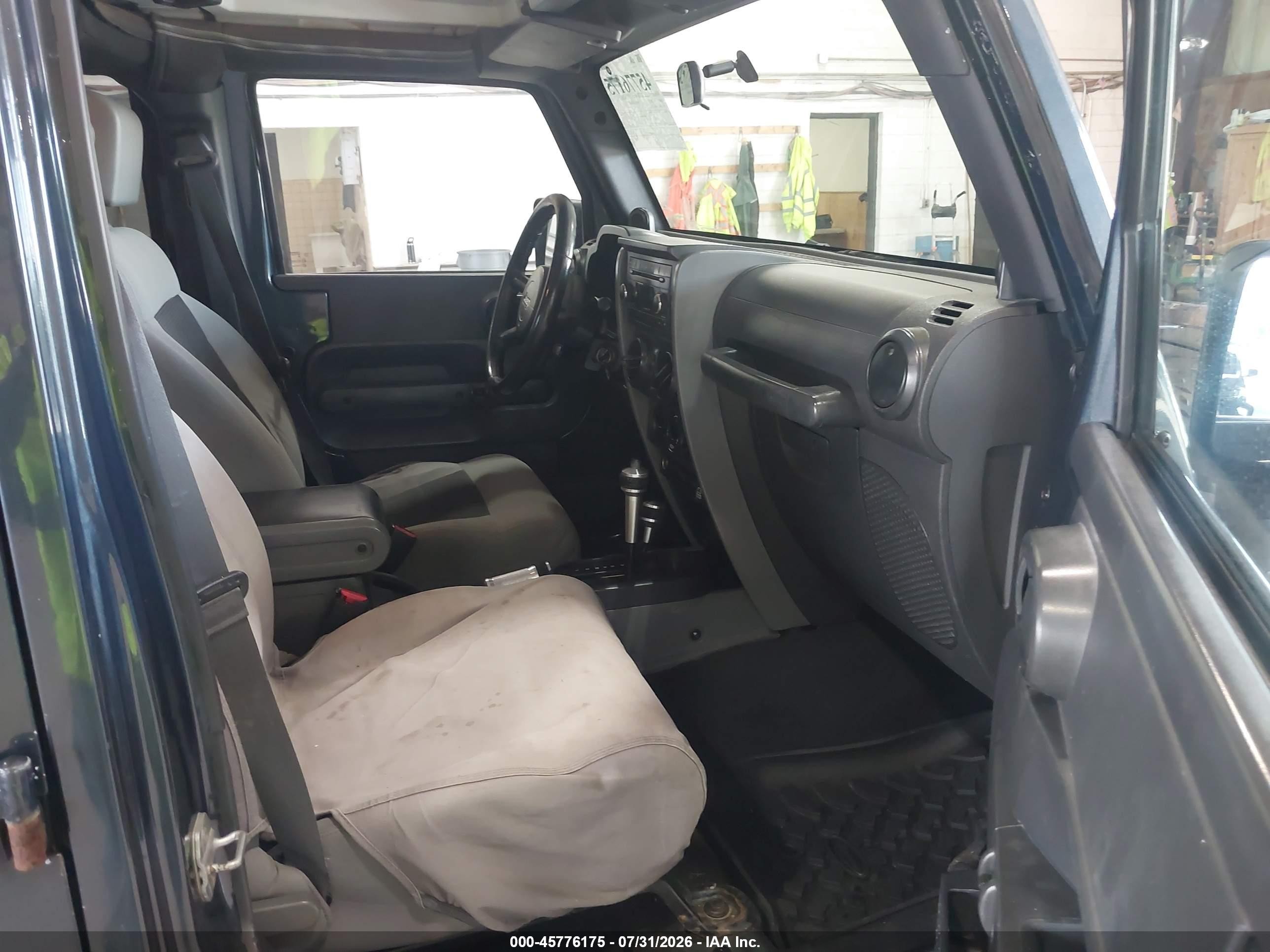 2008 Jeep Wrangler Unlimited X Blue vin: 1J4GA39168L519793