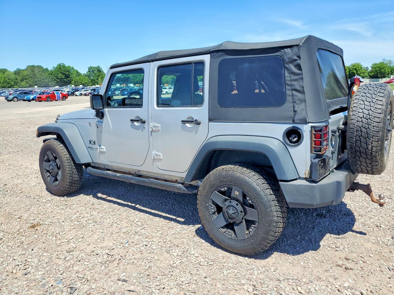 2008 Jeep Wrangler Unlimited X Серебряный vin: 1J4GA39168L616427