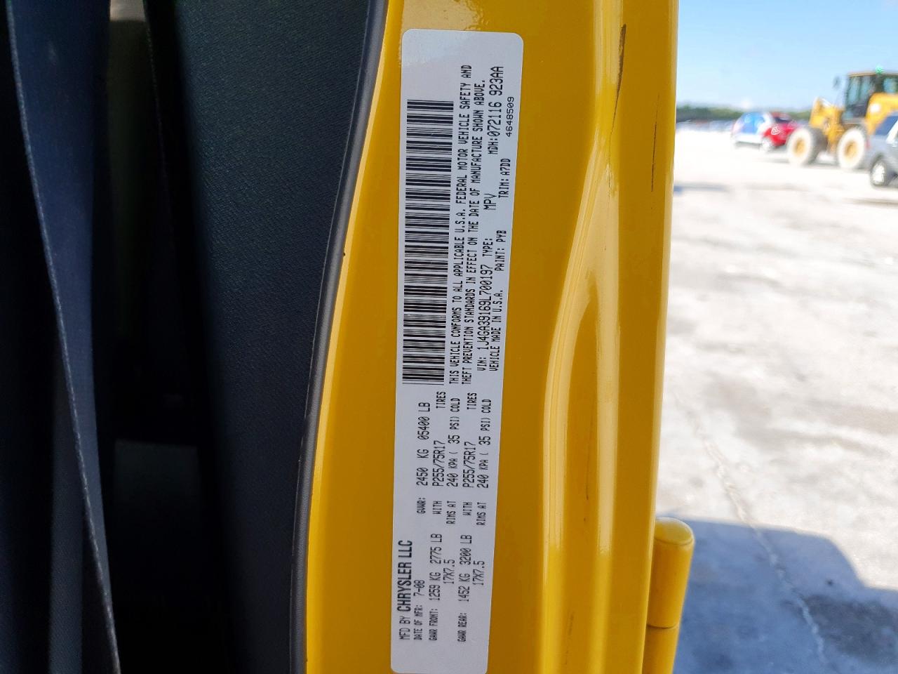 2009 Jeep Wrangler Unlimited X Yellow vin: 1J4GA39169L700197