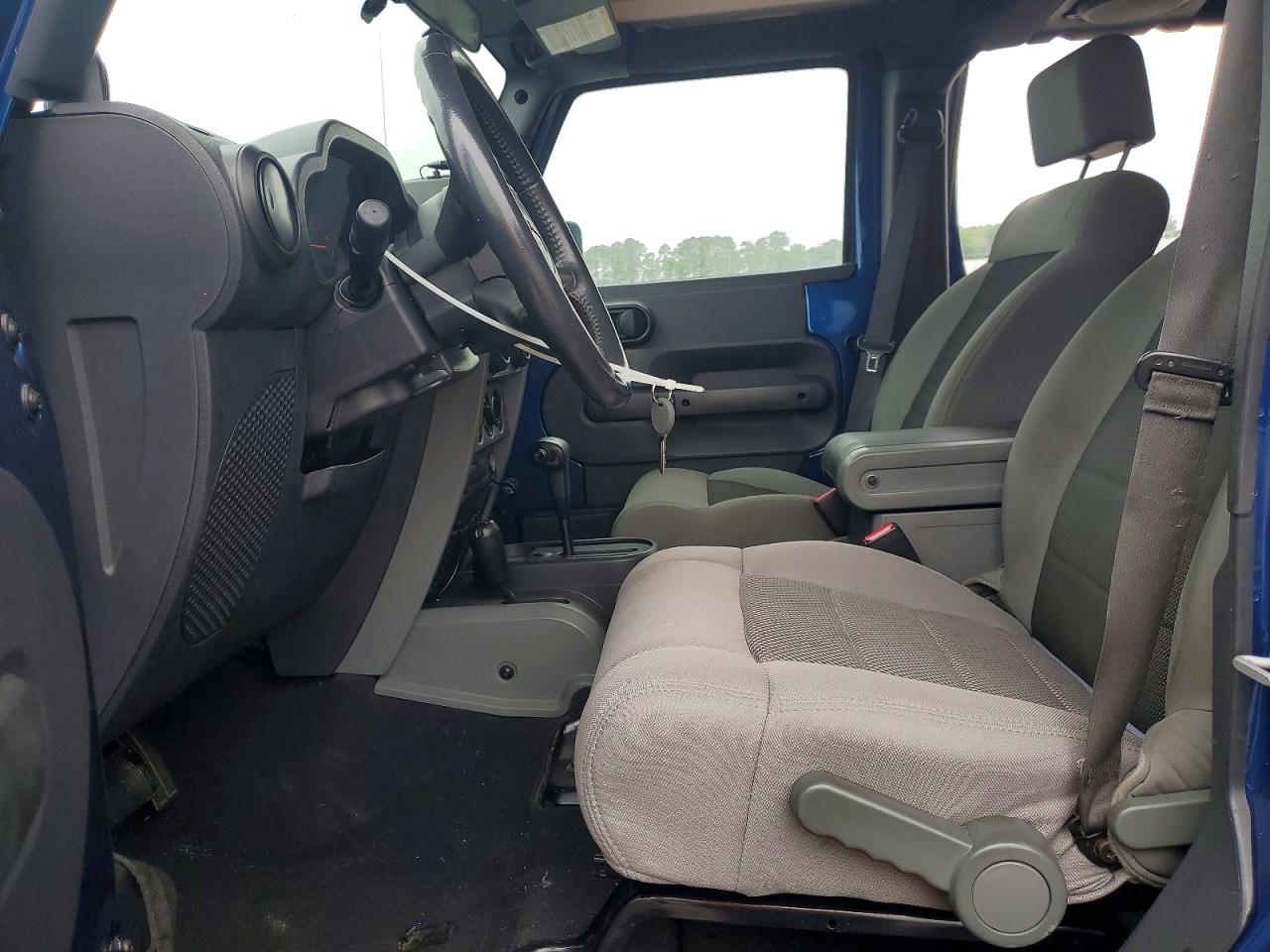 2009 Jeep Wrangler Unlimited X Blue vin: 1J4GA39169L722832