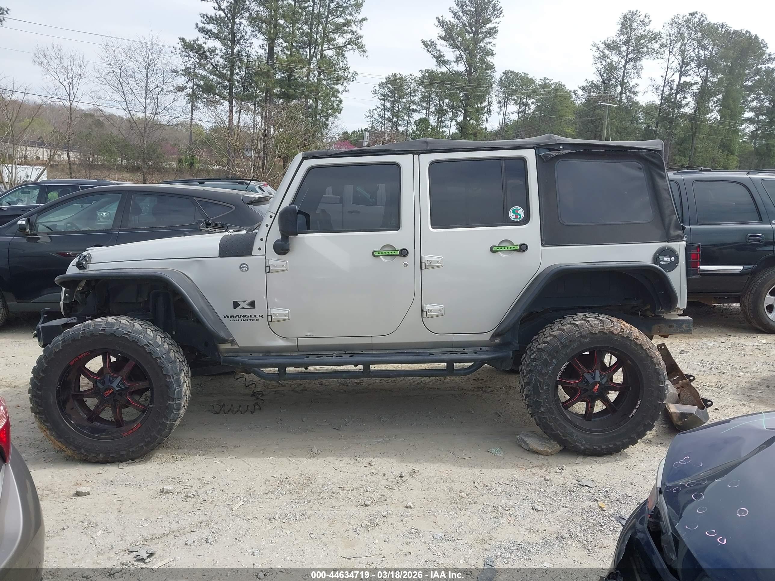2007 Jeep Wrangler Unlimited X Gray vin: 1J4GA39177L172165