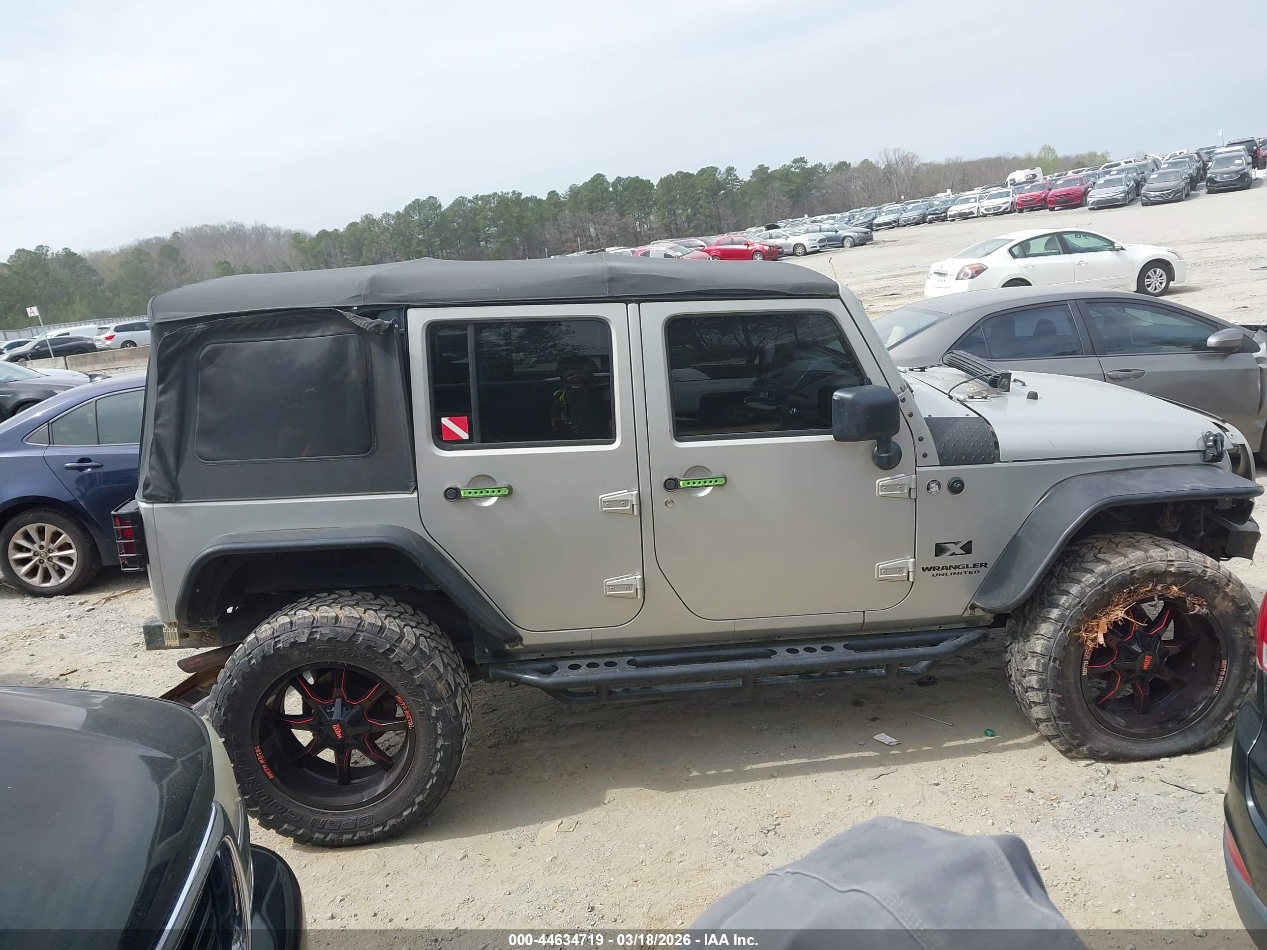 2007 Jeep Wrangler Unlimited X Gray vin: 1J4GA39177L172165