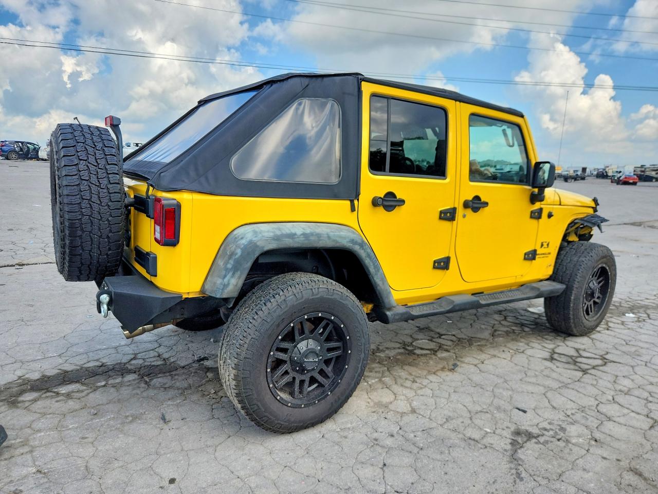 2008 Jeep Wrangler Unlimited X Yellow vin: 1J4GA39178L501500