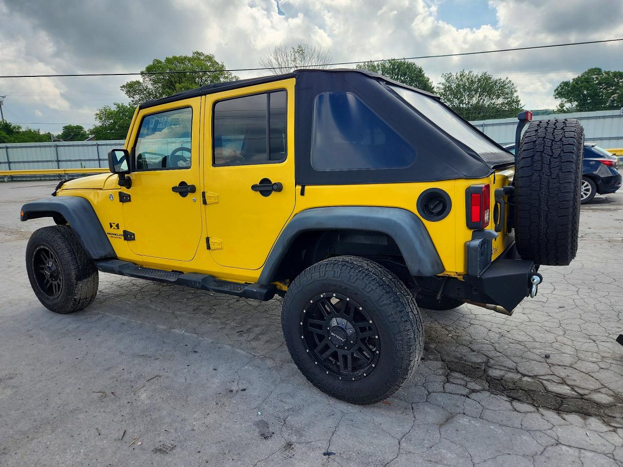 2008 Jeep Wrangler Unlimited X Yellow vin: 1J4GA39178L501500