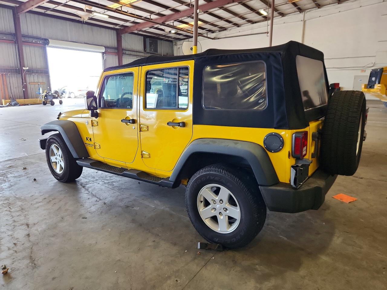 2008 Jeep Wrangler Unlimited X Yellow vin: 1J4GA39178L557873