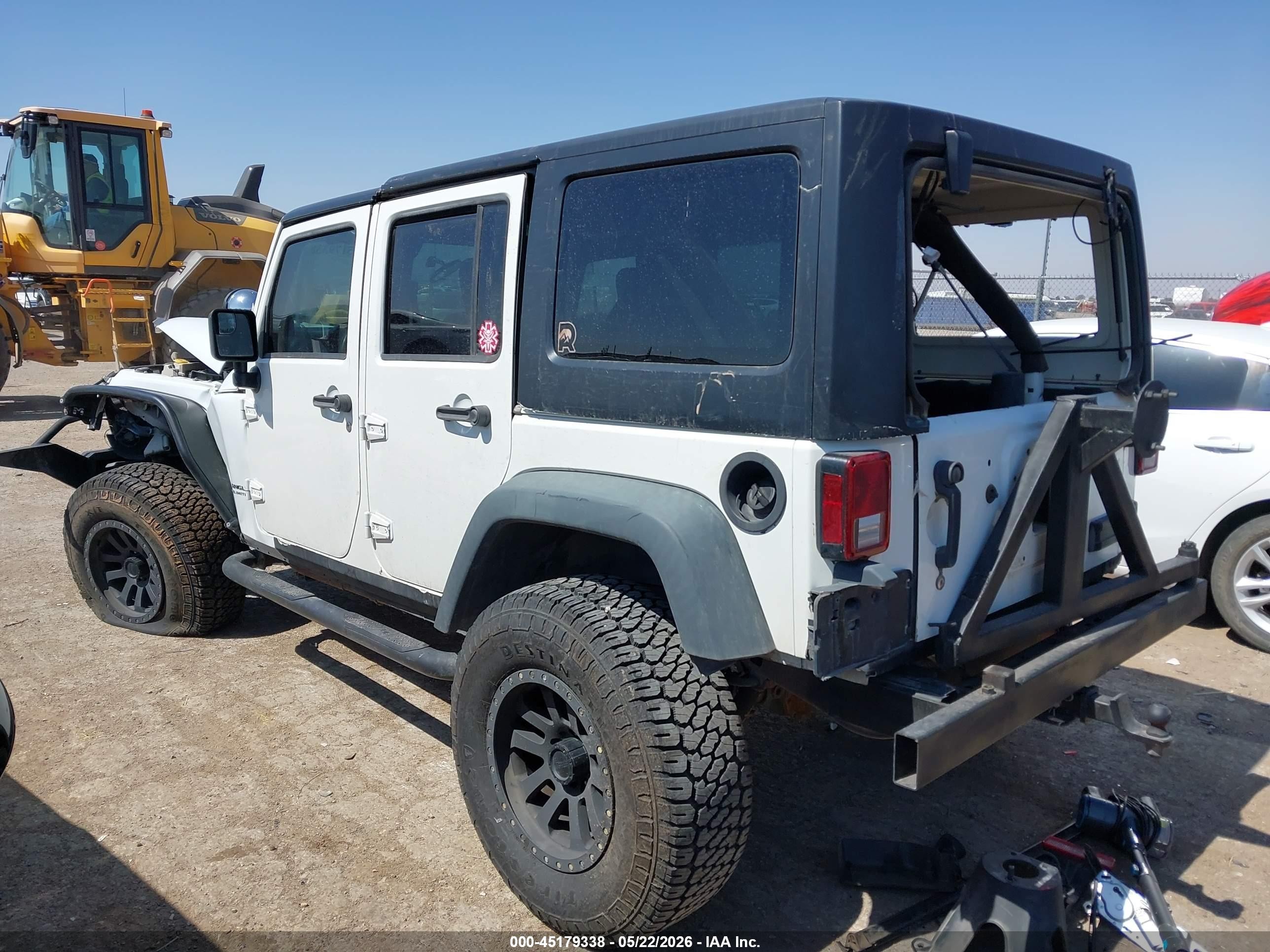 2008 Jeep Wrangler Unlimited X White vin: 1J4GA39178L647797