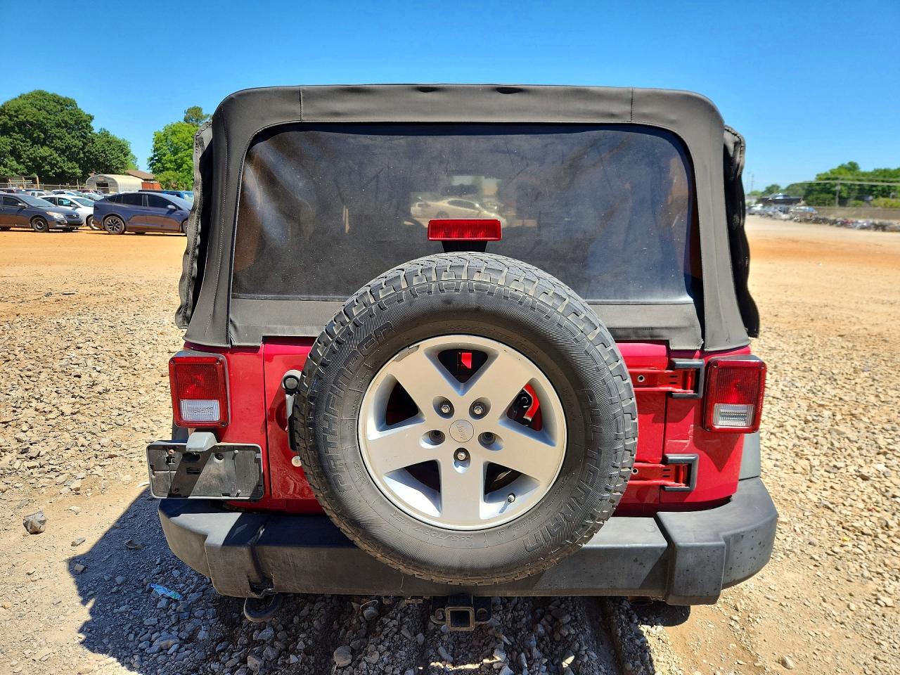 2009 Jeep Wrangler Unlimited X Red vin: 1J4GA39179L704033