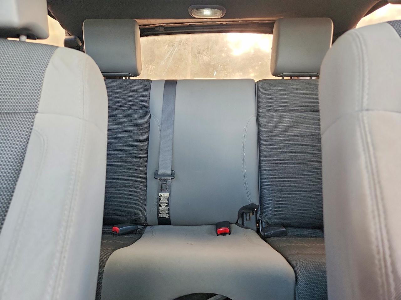 2007 Jeep Wrangler X Серебряный vin: 1J4GA39187L123203