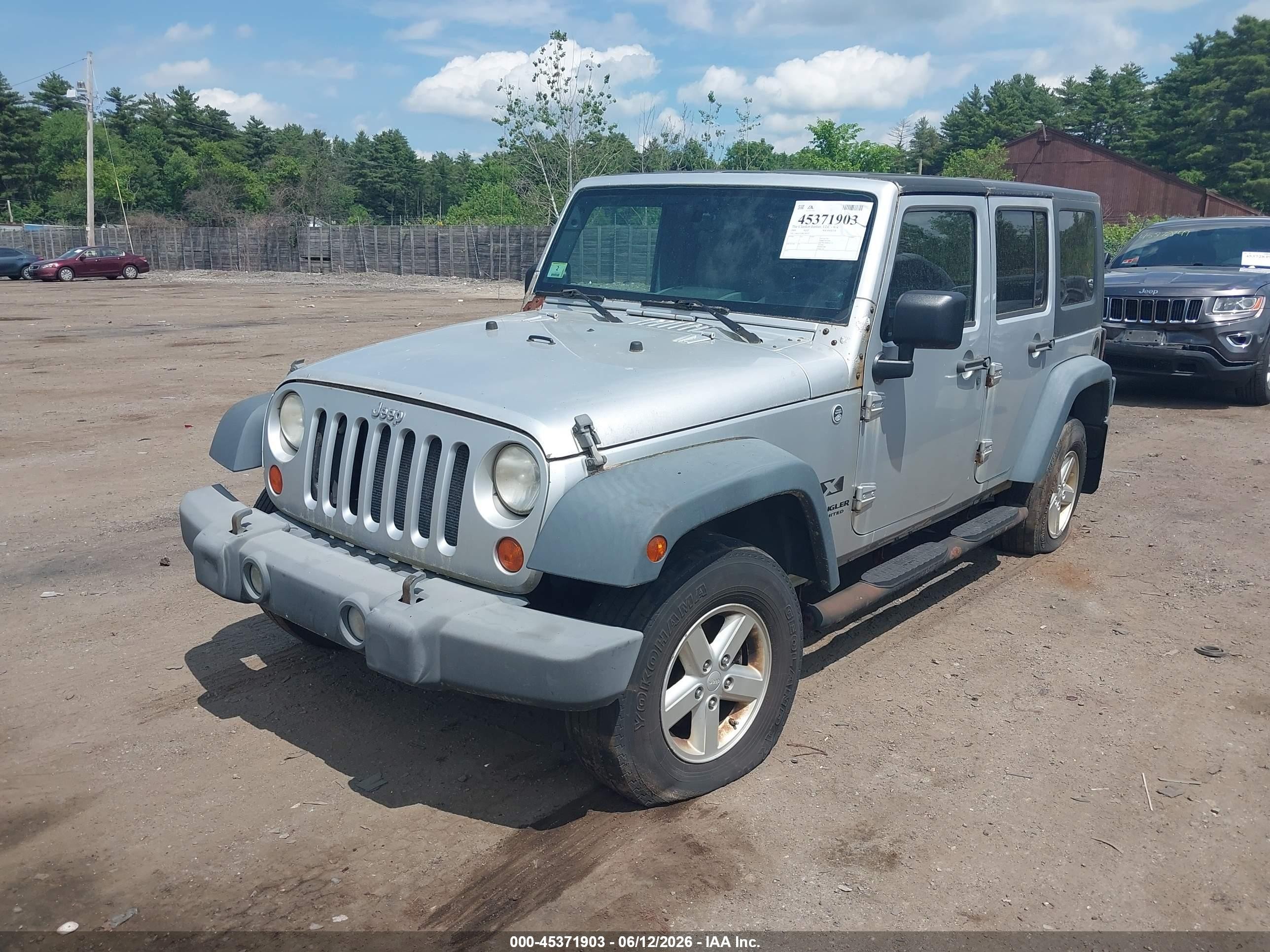 2008 Jeep Wrangler Unlimited X Silver vin: 1J4GA39188L501652