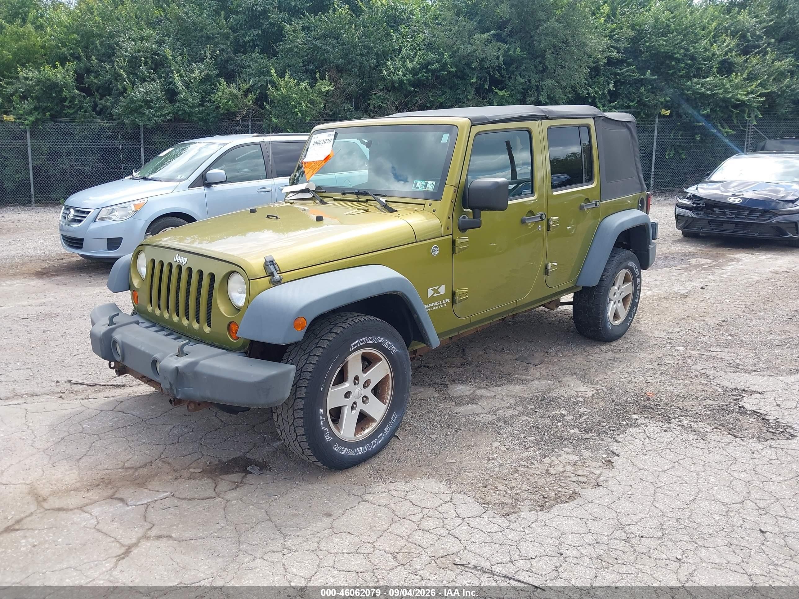 2008 Jeep Wrangler Unlimited X Зеленый vin: 1J4GA39188L559292