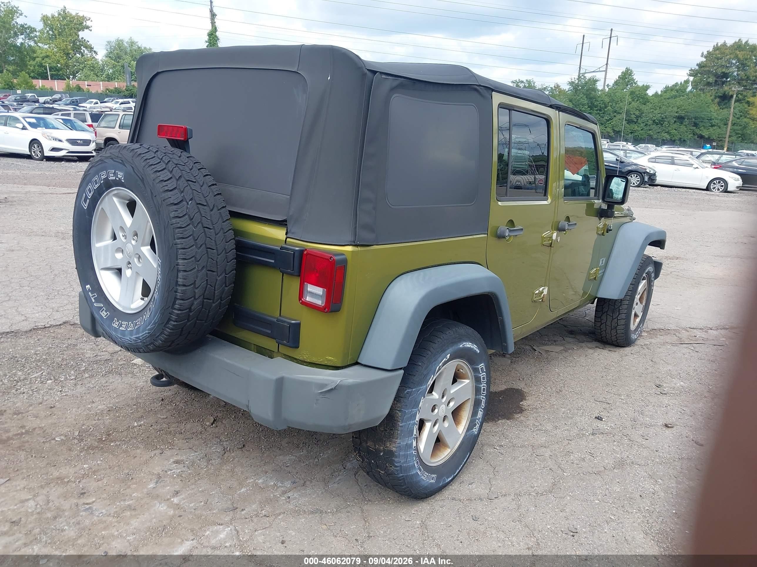 2008 Jeep Wrangler Unlimited X Зеленый vin: 1J4GA39188L559292
