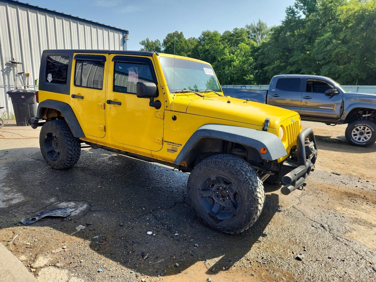 2008 Jeep Wrangler Unlimited X Yellow vin: 1J4GA39188L650515