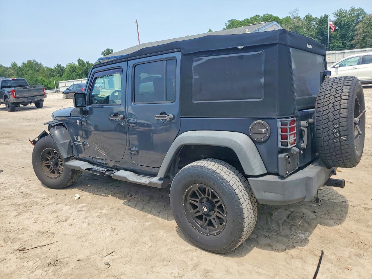 2007 Jeep Wrangler X Charcoal vin: 1J4GA39197L172541
