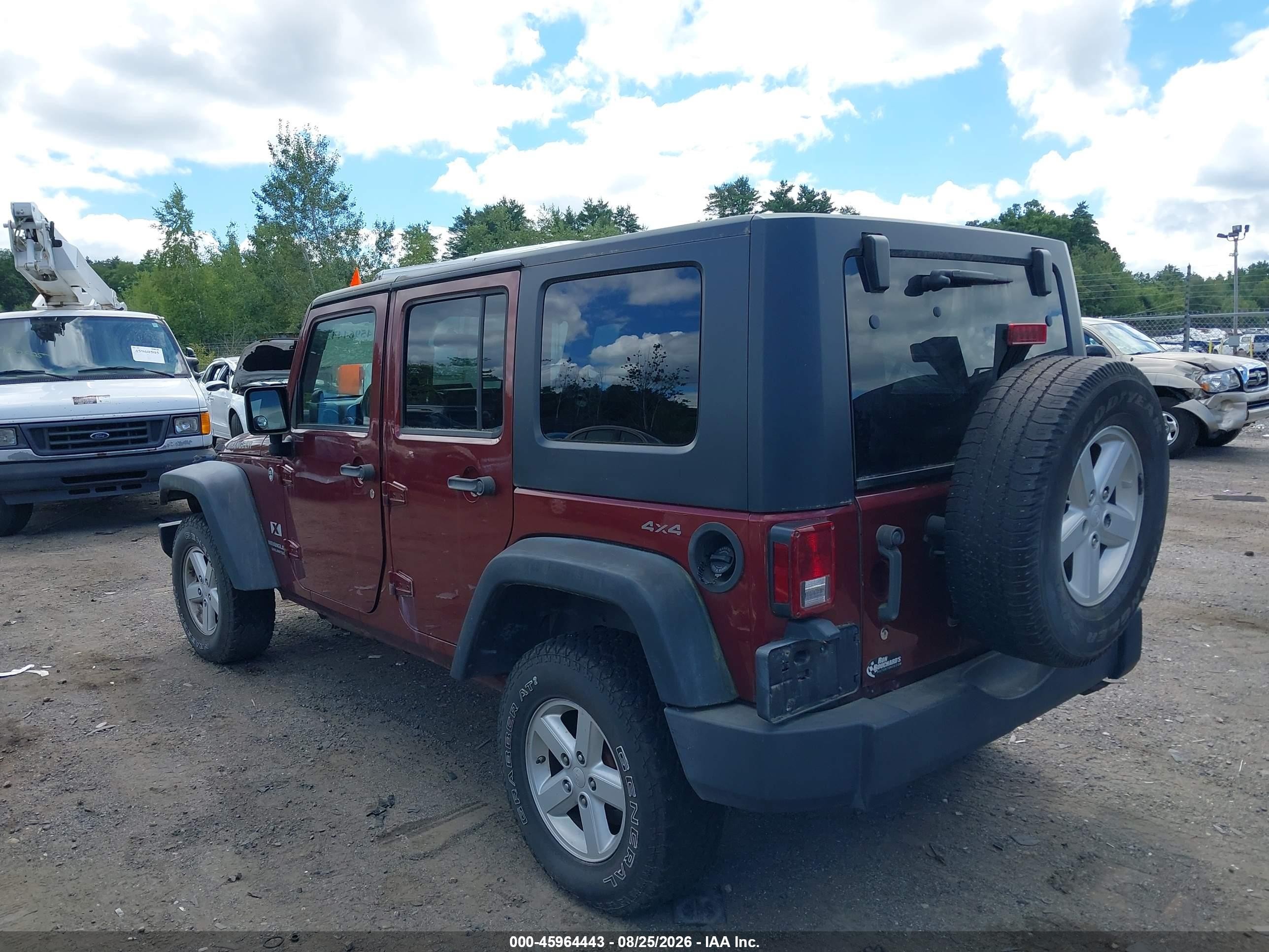 2008 Jeep Wrangler Unlimited X Red vin: 1J4GA39198L504057