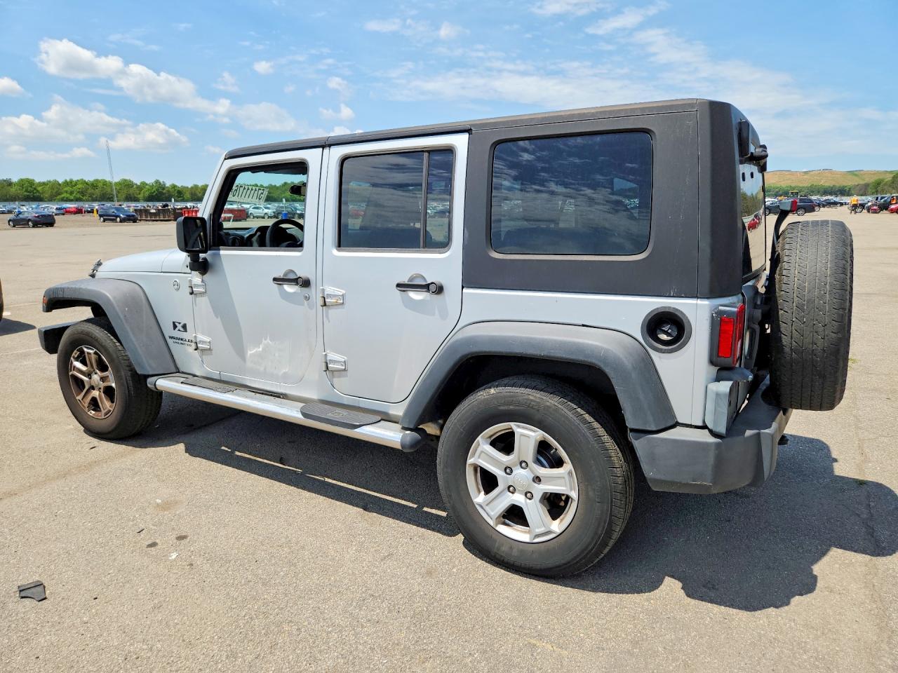 2008 Jeep Wrangler Unlimited X Silver vin: 1J4GA39198L640303