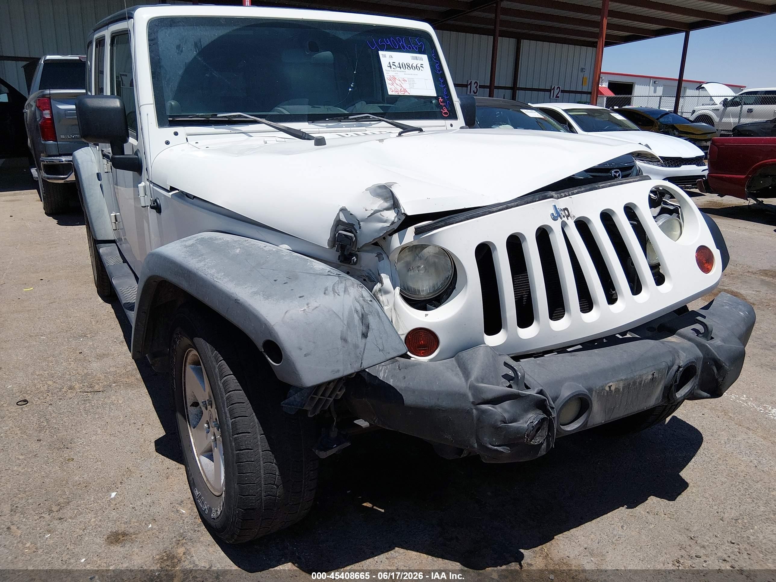 2009 Jeep Wrangler Unlimited X White vin: 1J4GA39199L736174