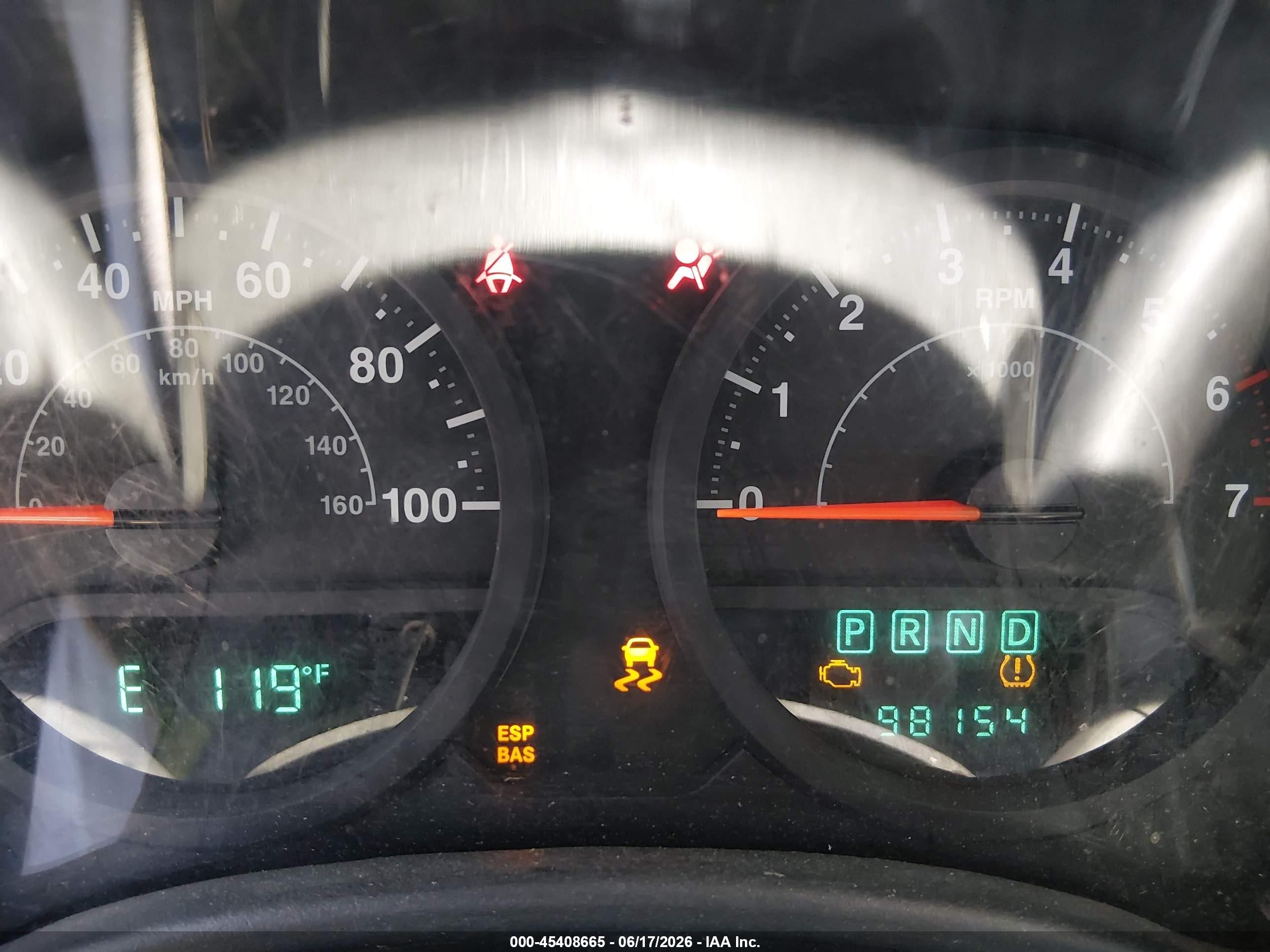 2009 Jeep Wrangler Unlimited X White vin: 1J4GA39199L736174